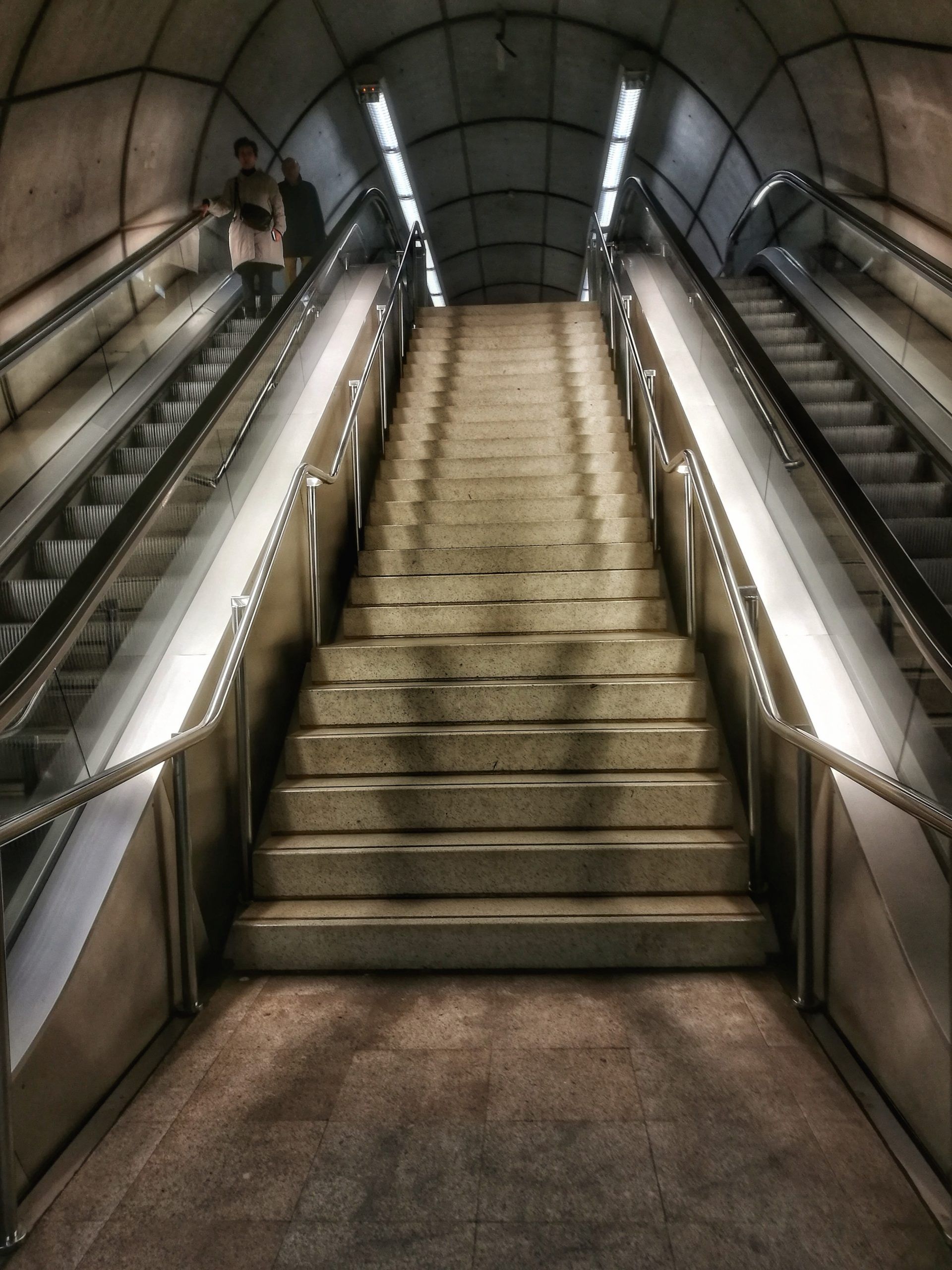 Metro Bilbao 2 – Fotografía creativa móvil en Bilbao | Ibarakaldo