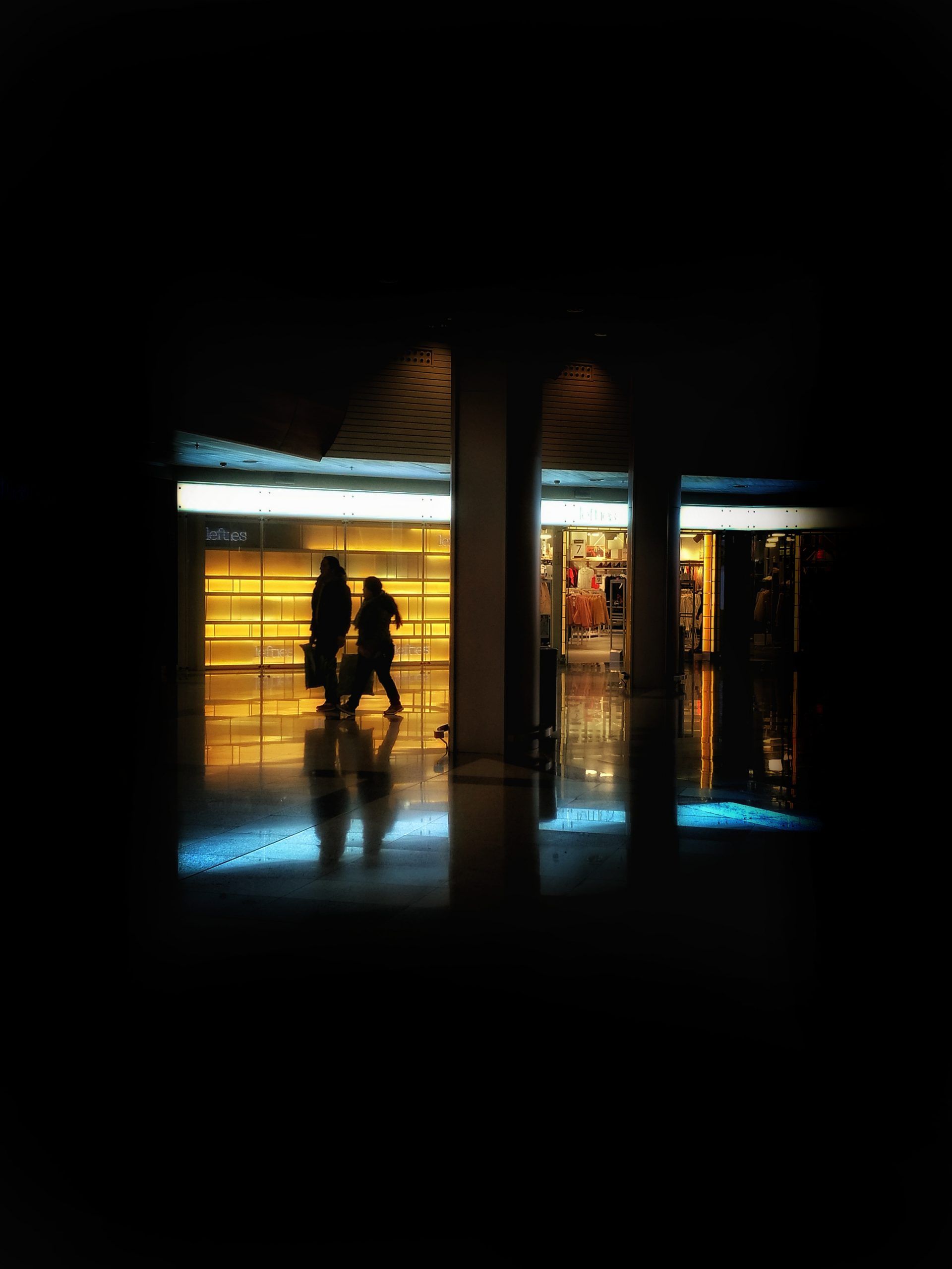 De compras…. Max Center – Fotografía creativa móvil en Barakaldo | Ibarakaldo