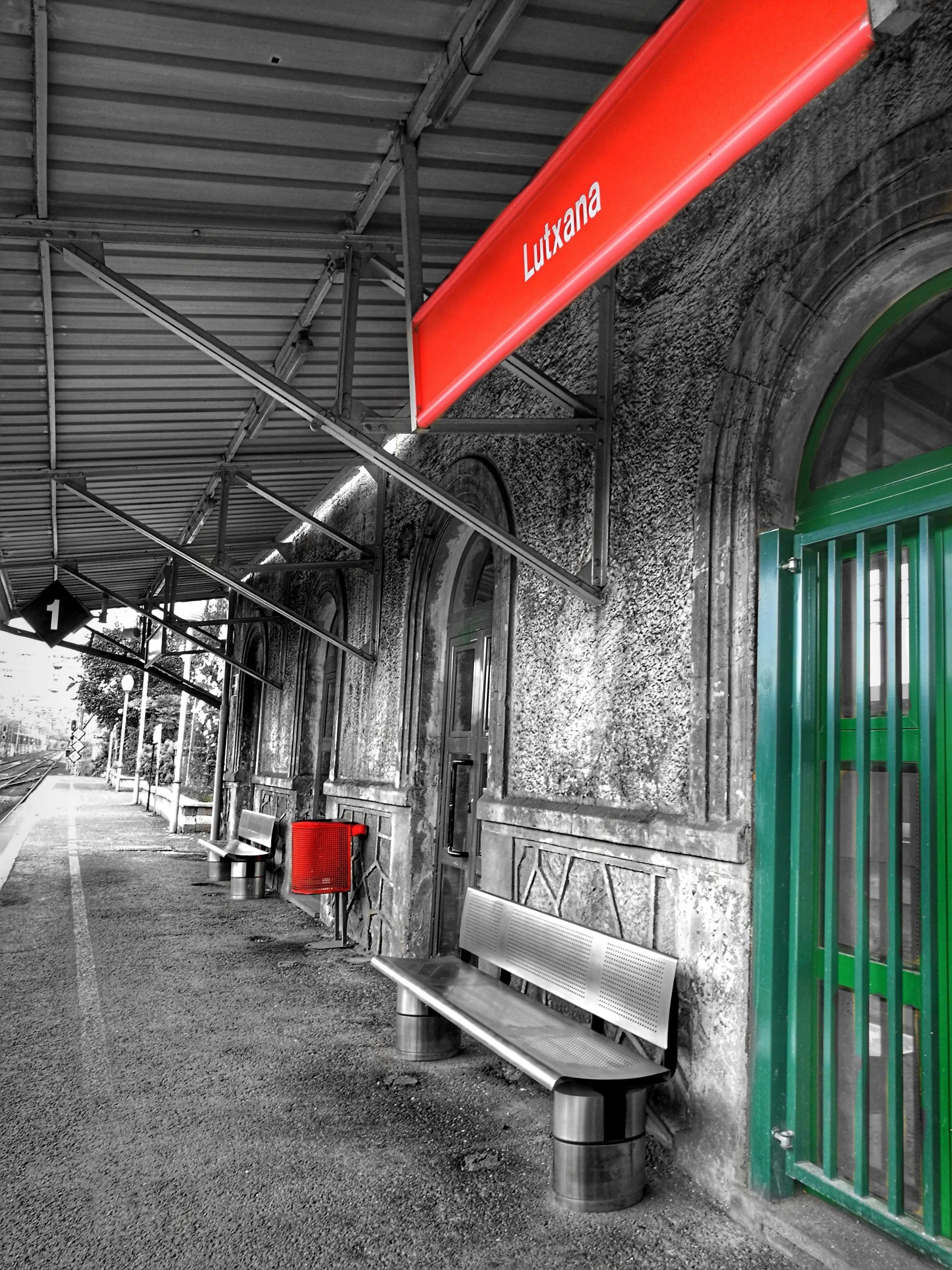 Estacion de Lutxana | Momentos Splash. Fotografía Creativa Ibarakaldo