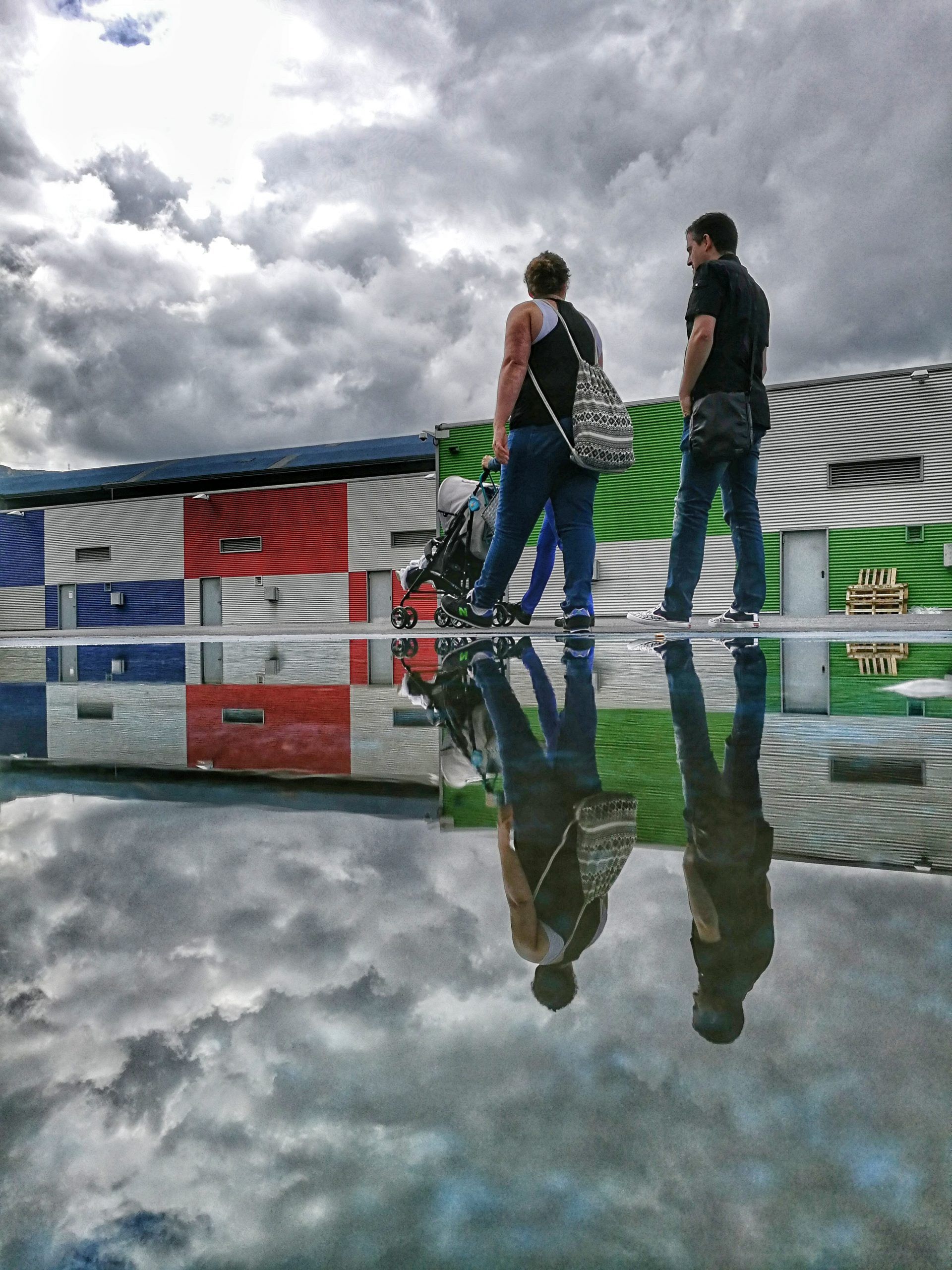 Barakaldo Megapark Fashion Outlet. Reflejos – Fotografía creativa móvil en Barakaldo | Ibarakaldo