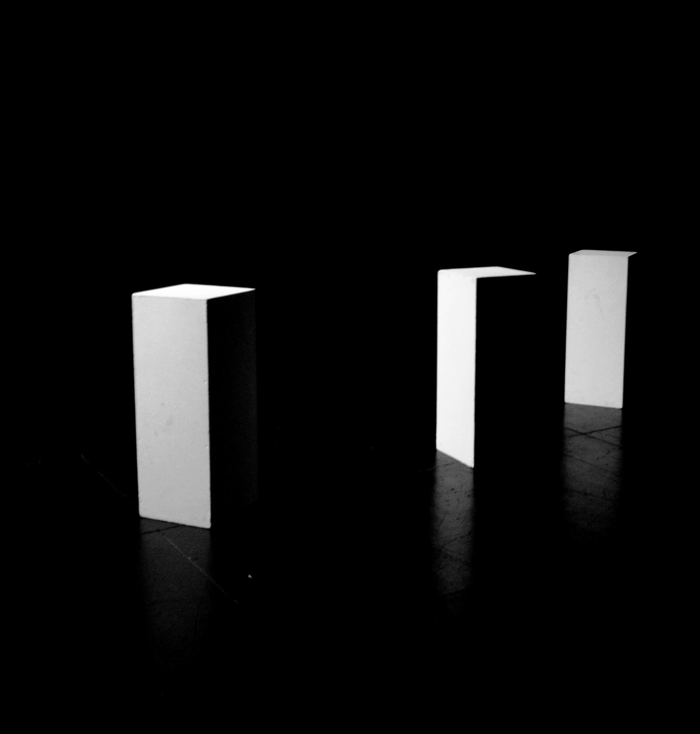 Monolitos – Fotografía creativa móvil en Barakaldo | Ibarakaldo