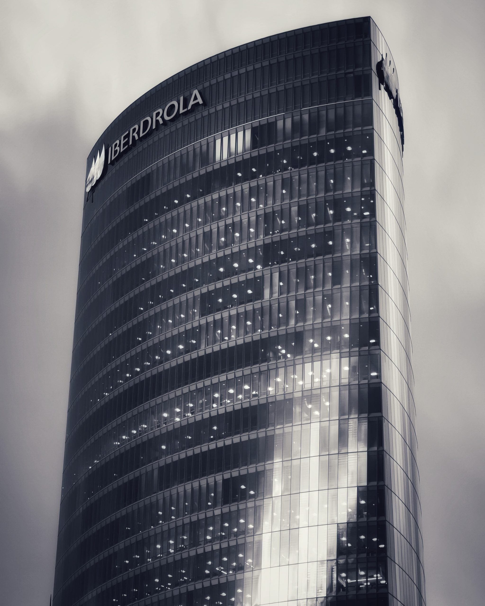 iberdrola Tower  – Arte y fotografía en Bilbao | Ibarakaldo