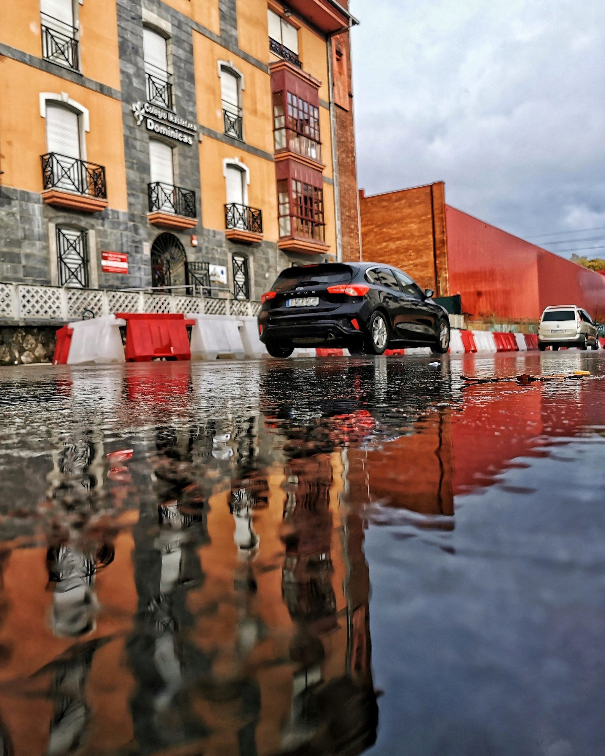 Reflect – Fotografía creativa móvil en Barakaldo | Ibarakaldo