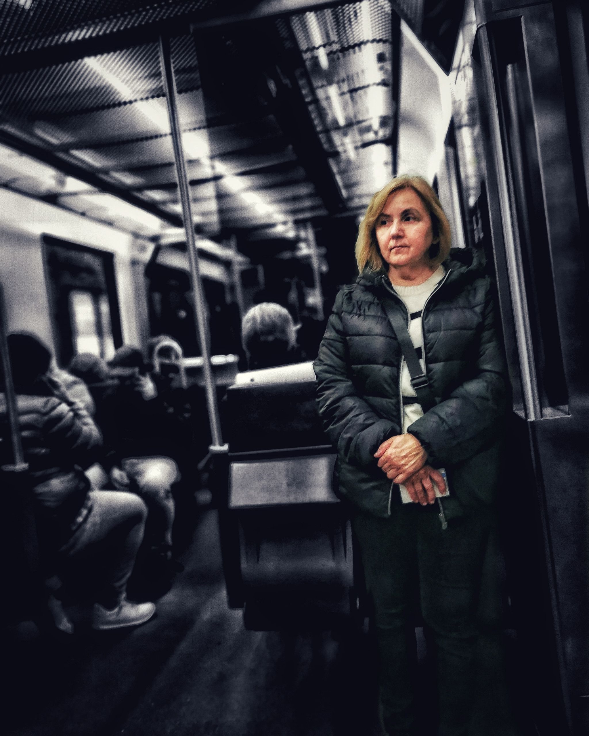 Jendea – Gente | Historias Urbanas en el Metro | Fotografia Creativa movil Ibarakaldo