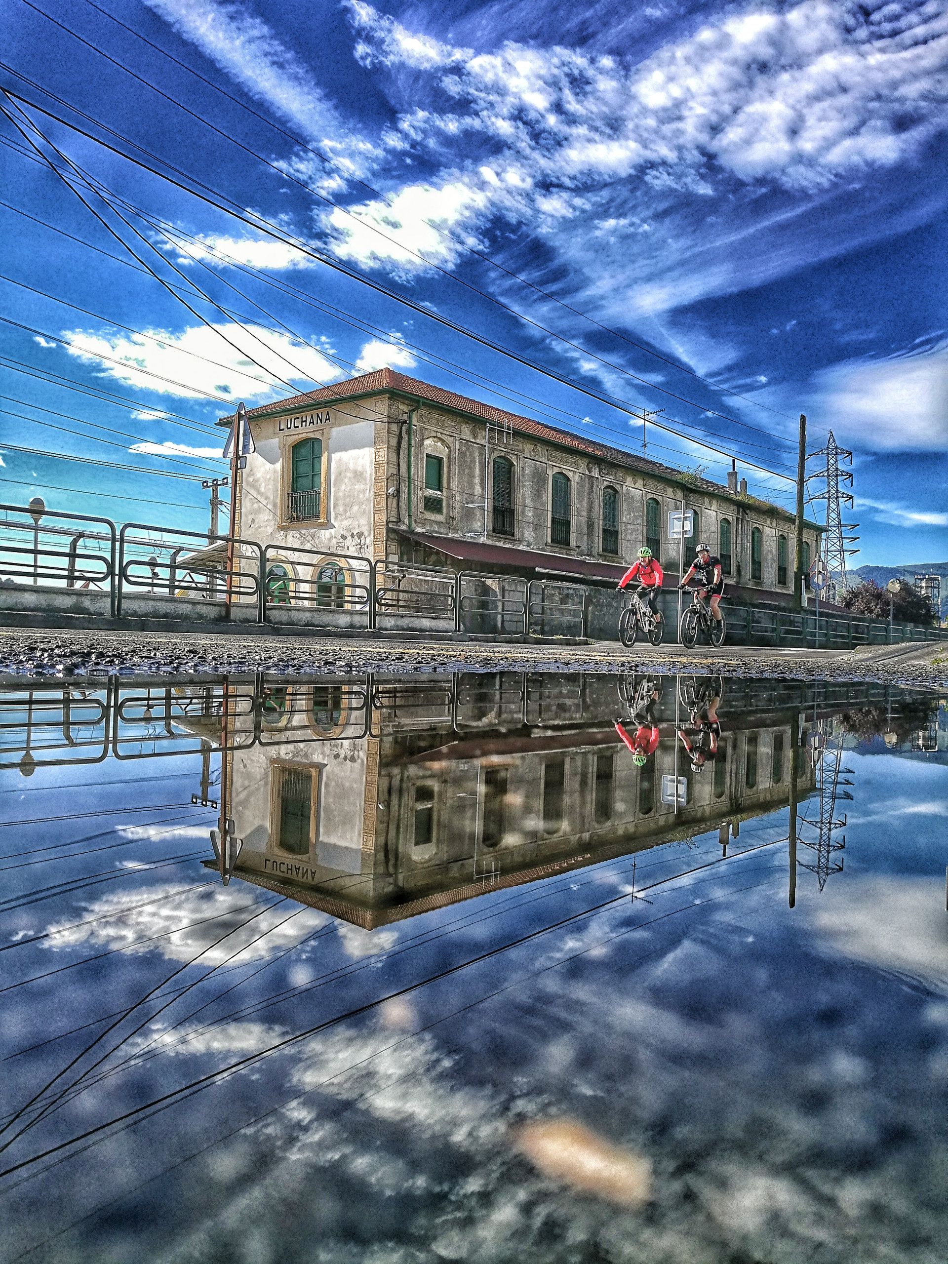 BARAKALDO Estacion de Renfe Lutxana   – Fotografía creativa móvil en Barakaldo | Ibarakaldo