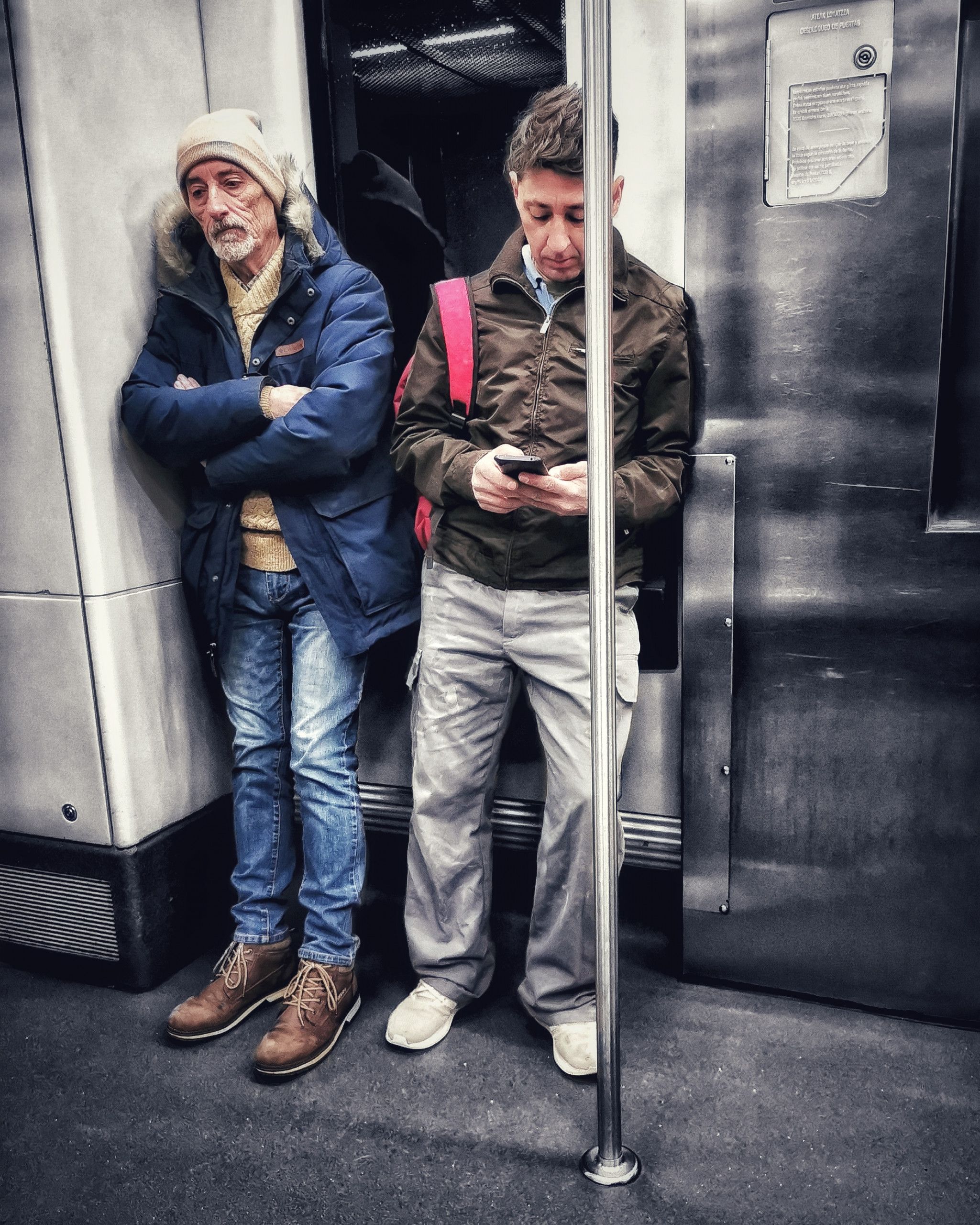 Jende – Gente 11 | Historias Urbanas en el Metro | Fotografia Creativa movil Ibarakaldo