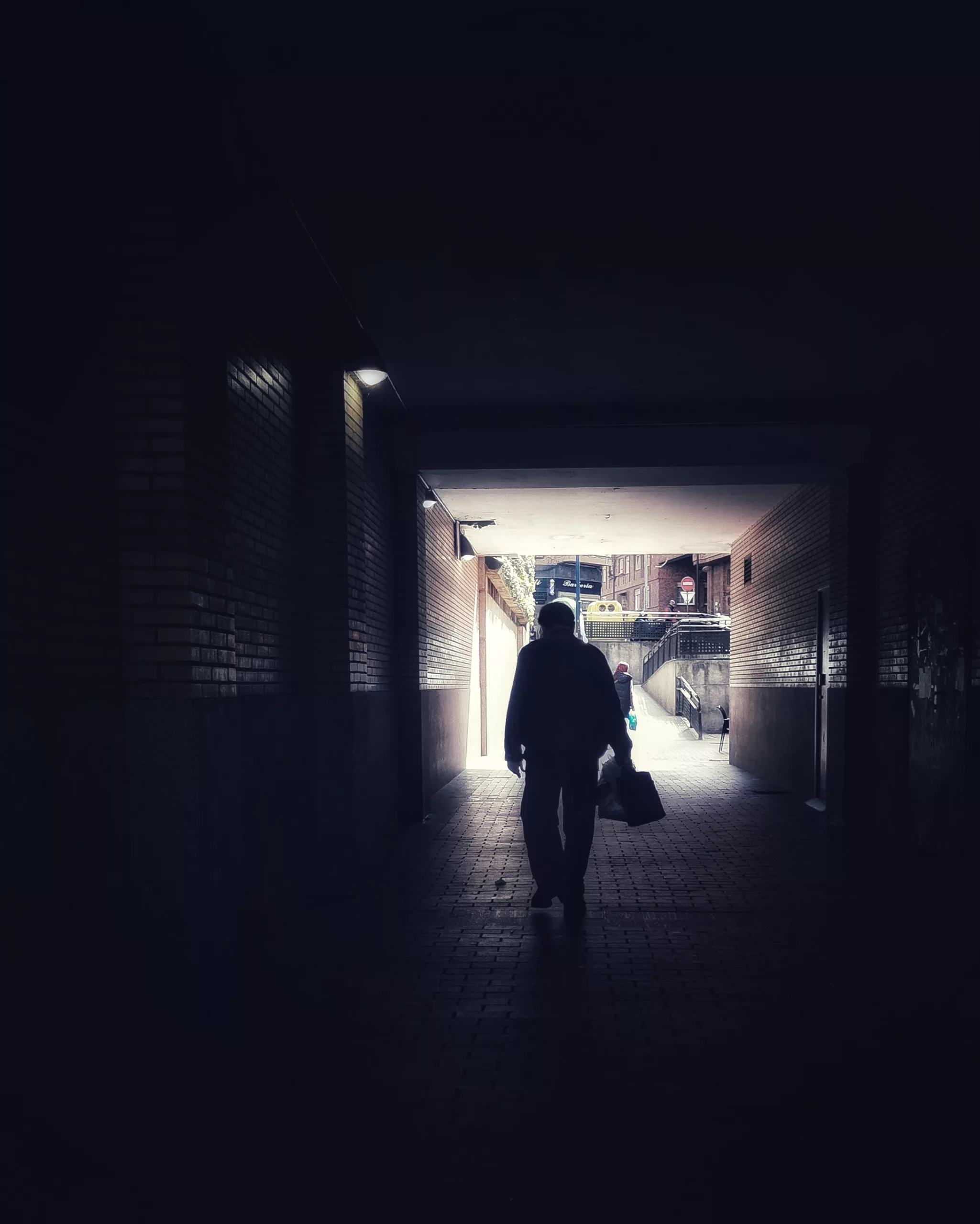 El caminante. WALKER – Fotografía creativa móvil en Barakaldo | Ibarakaldo