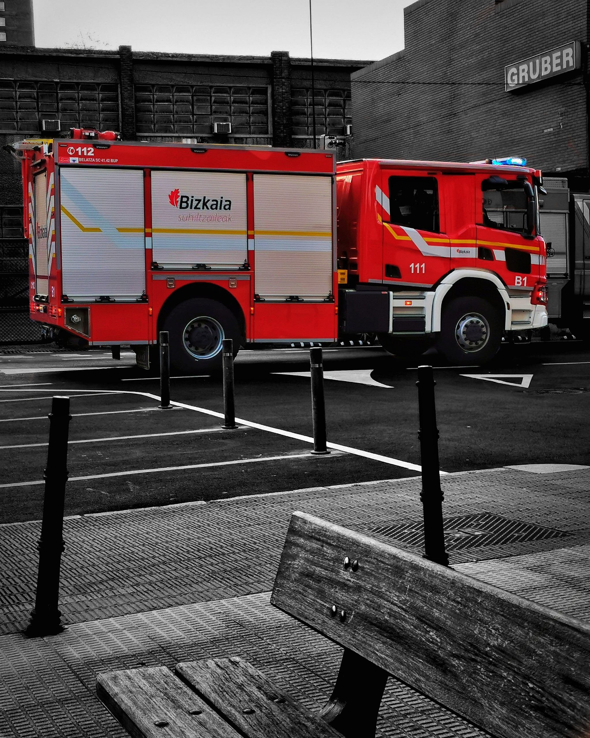 Red Emergency  | Momentos Splash. Fotografía Creativa Ibarakaldo