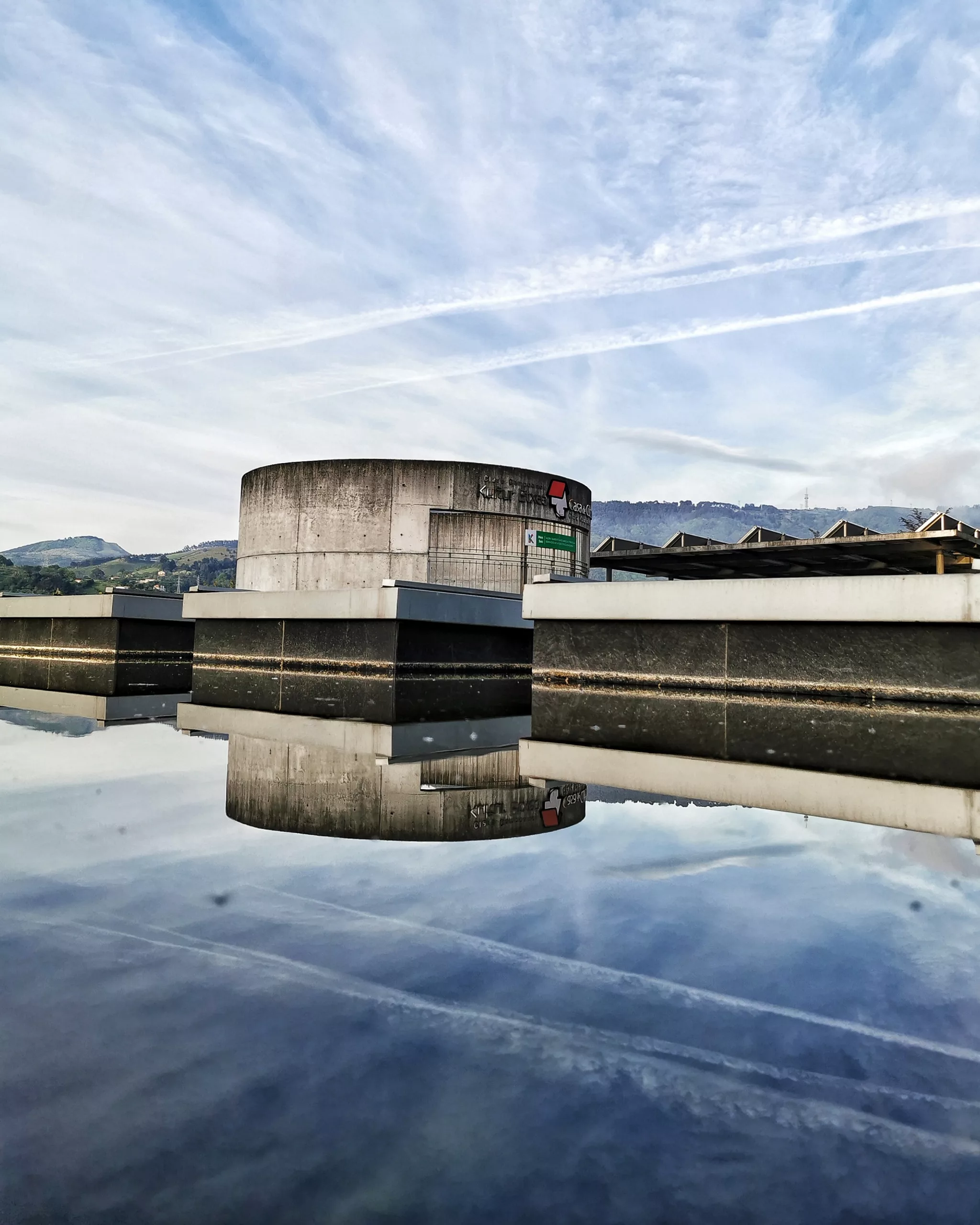 Reflejos 34 – Fotografía creativa móvil en Barakaldo | Ibarakaldo