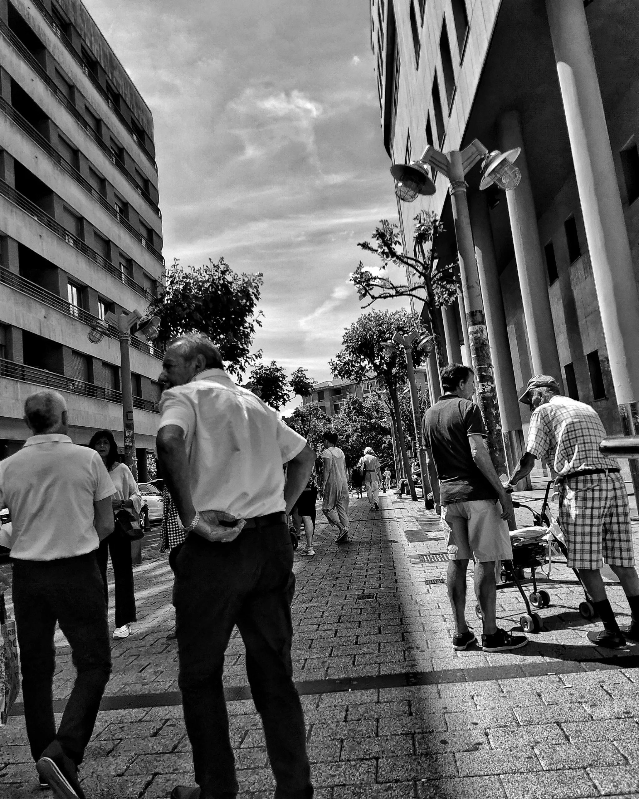 Jende – Gente 20  | Historias Urbanas en Barakaldo | Fotografia Creativa movil Ibarakaldo