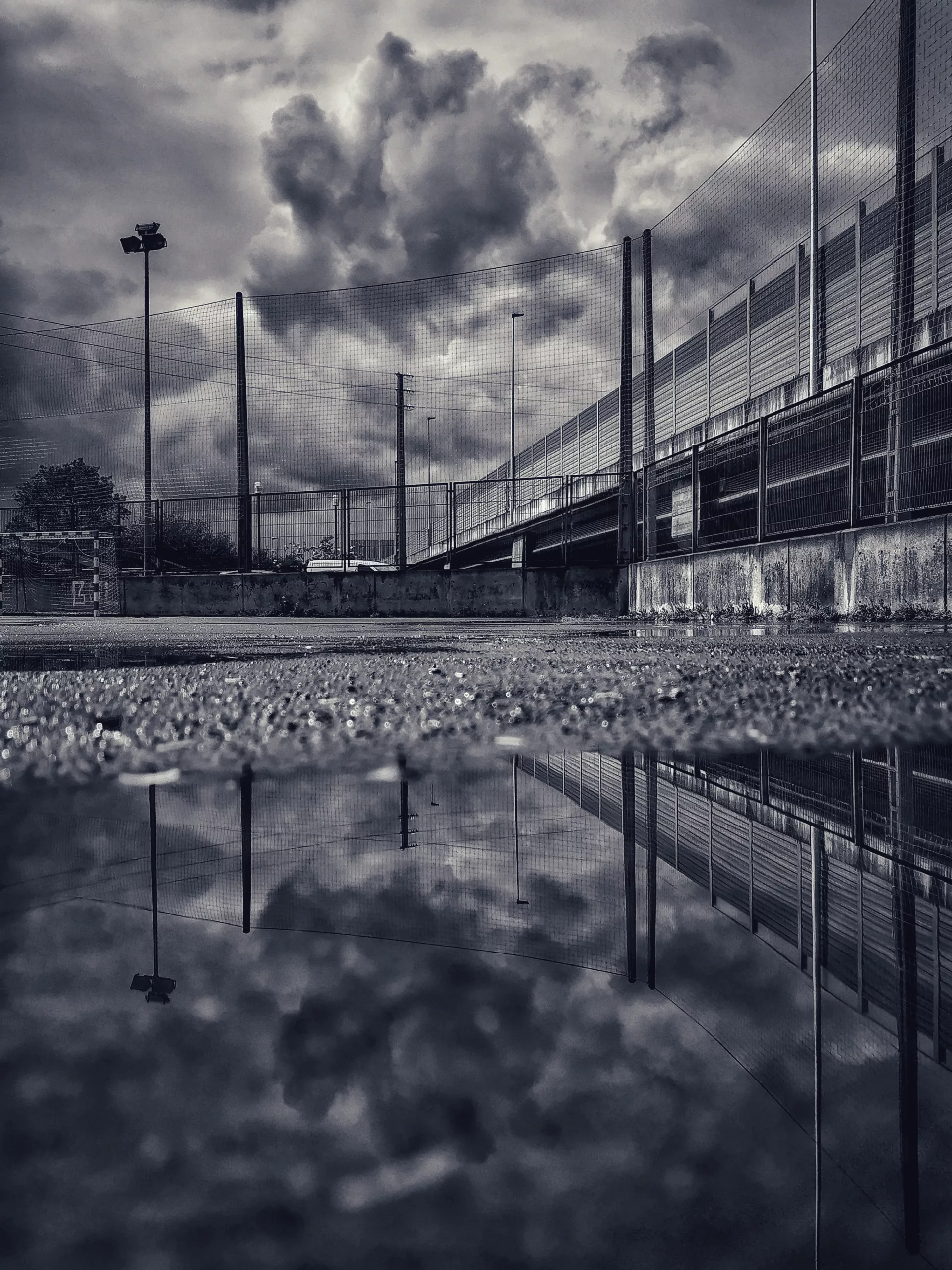 Reflejos 38 – Fotografía creativa móvil en Barakaldo | Ibarakaldo