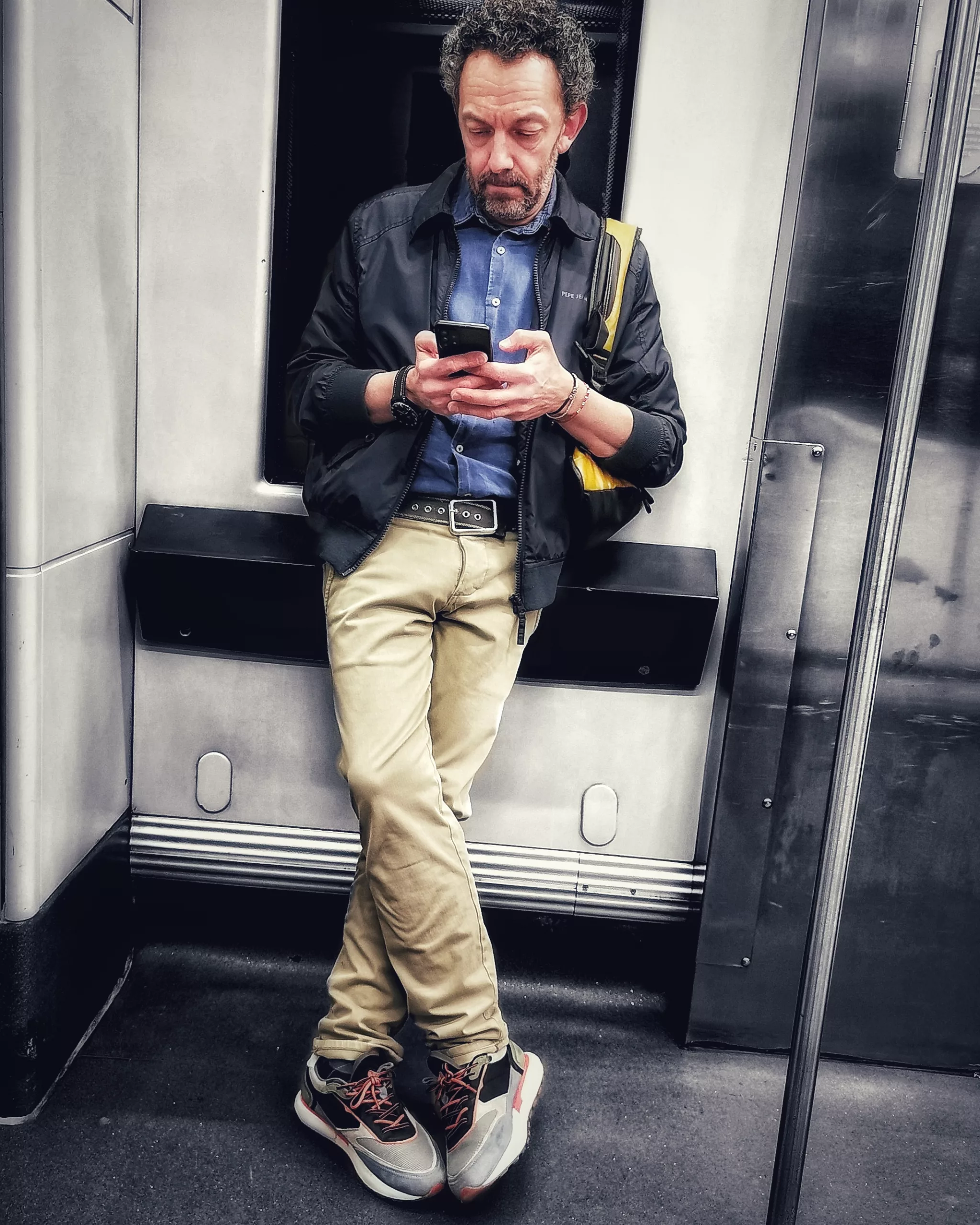 Jende – Gente 31 | Historias Urbanas en el Metro | Fotografia Creativa movil Ibarakaldo