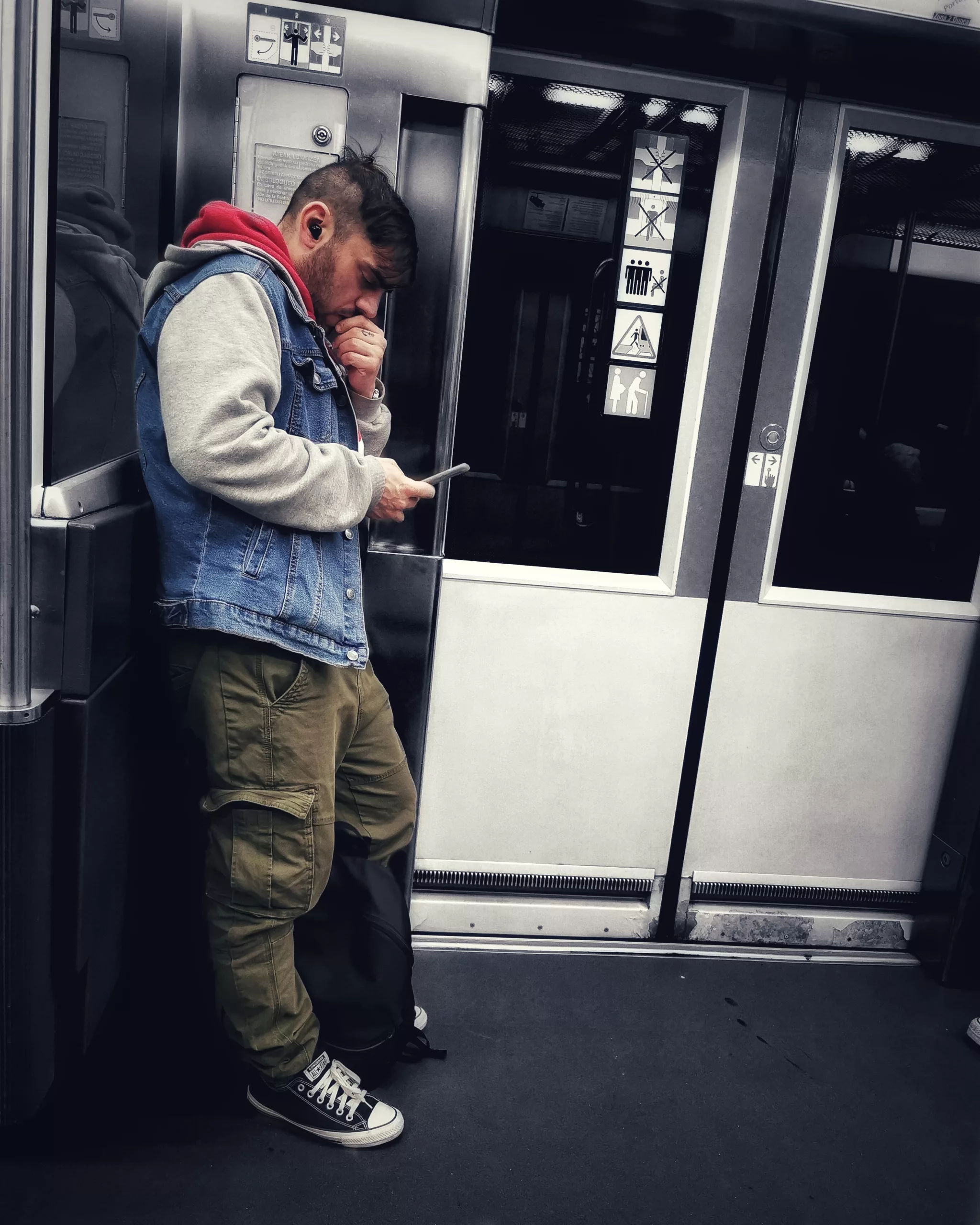 Jende – Gente 32 | Historias Urbanas en el Metro | Fotografia Creativa movil Ibarakaldo