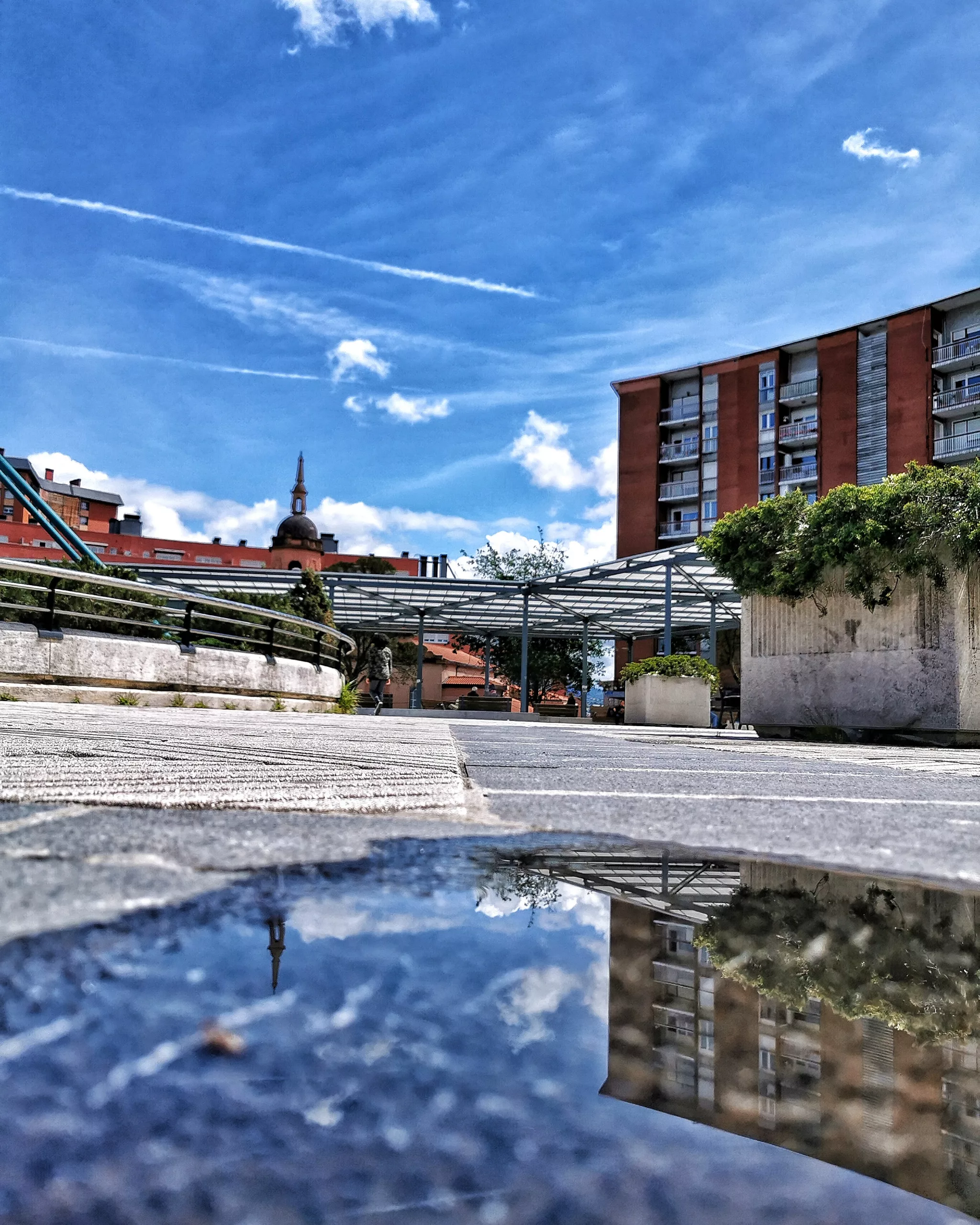 Reflejos 44 – Fotografía creativa móvil en Barakaldo | Ibarakaldo