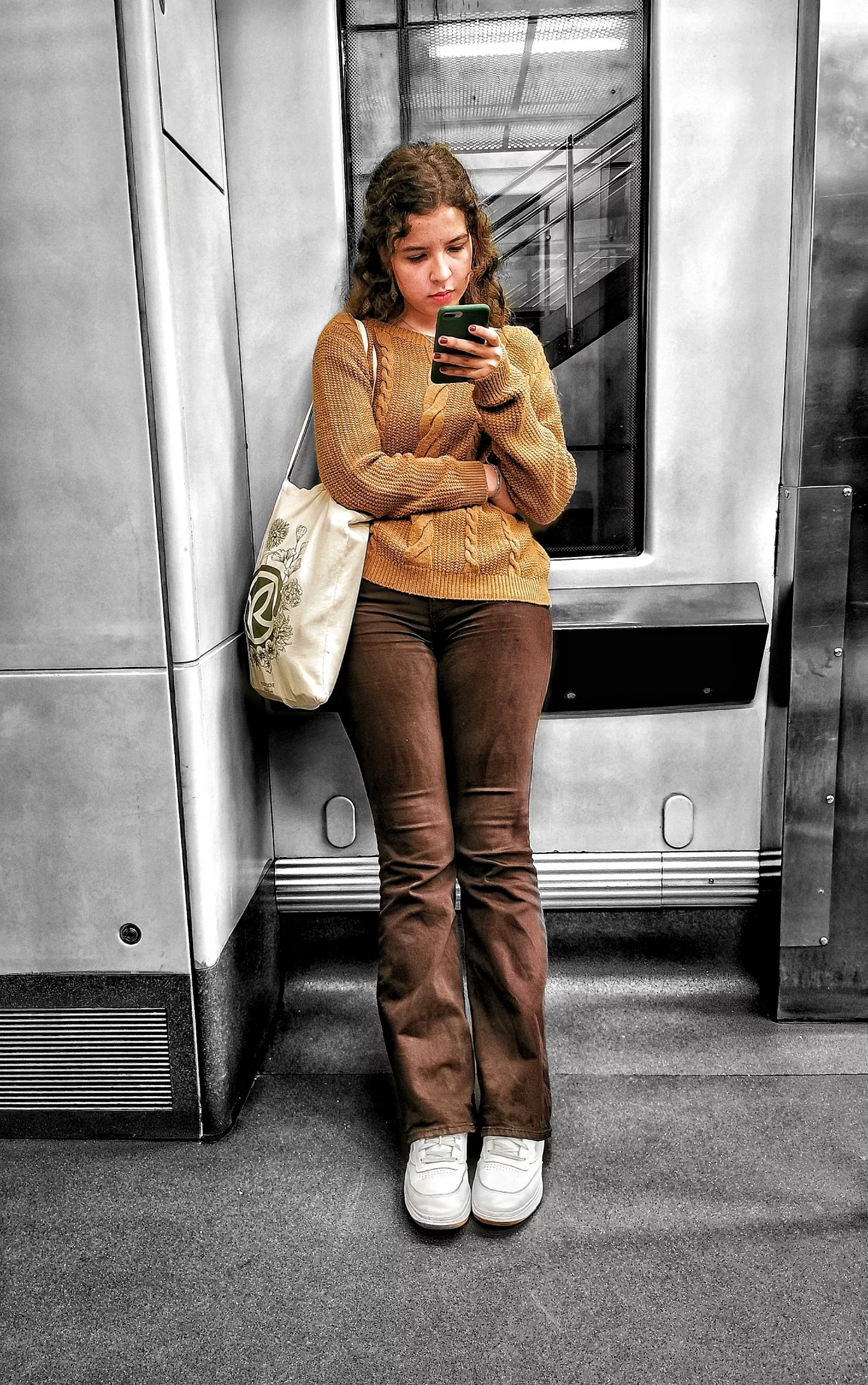 Jende – Gente 33  | Historias Urbanas en el Metro | Fotografia Creativa movil Ibarakaldo