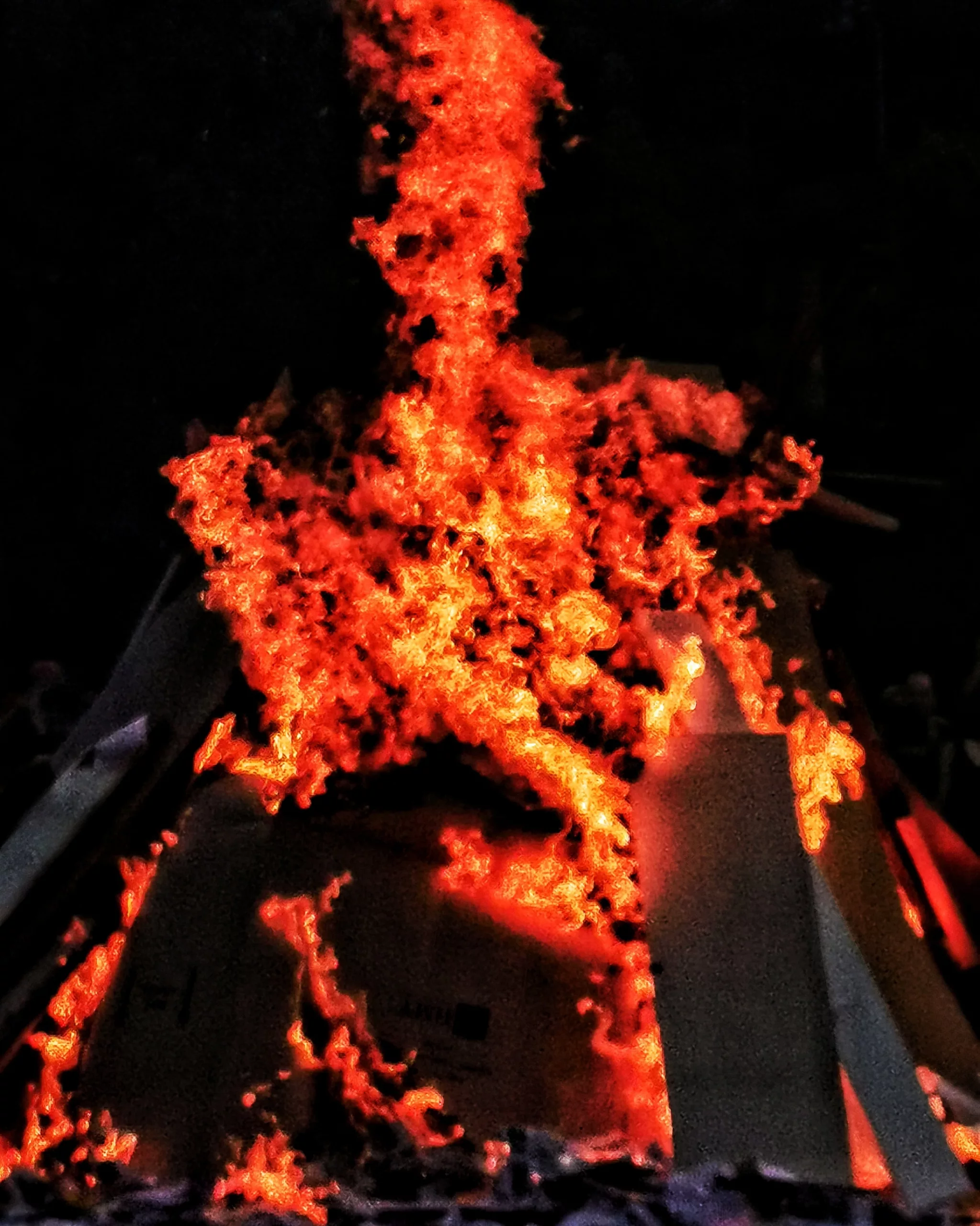 Un monstruo viene a verme 2 – Fotografía creativa móvil en Barakaldo | Ibarakaldo