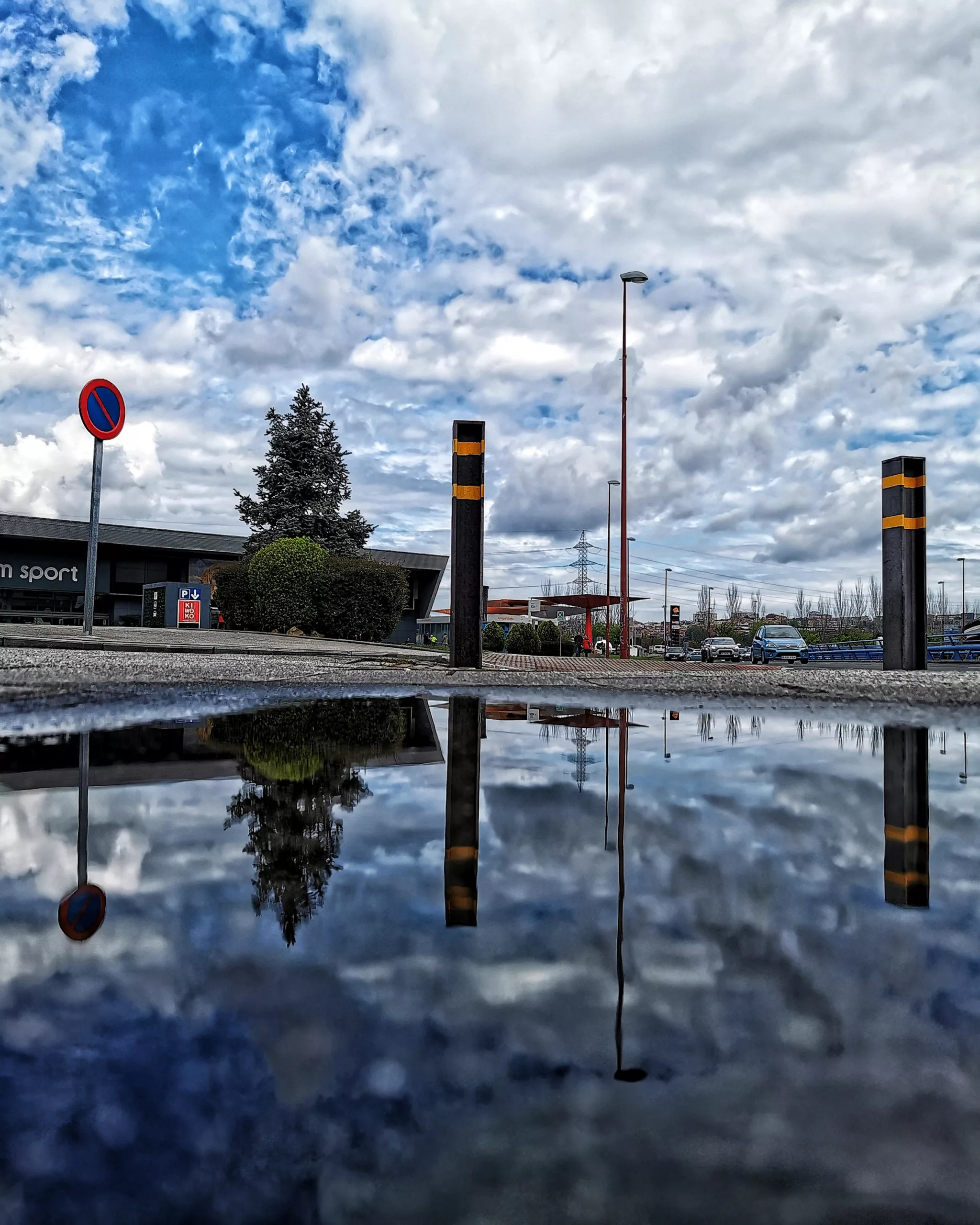 Reflejos 52 – Fotografía creativa móvil en Barakaldo | Ibarakaldo