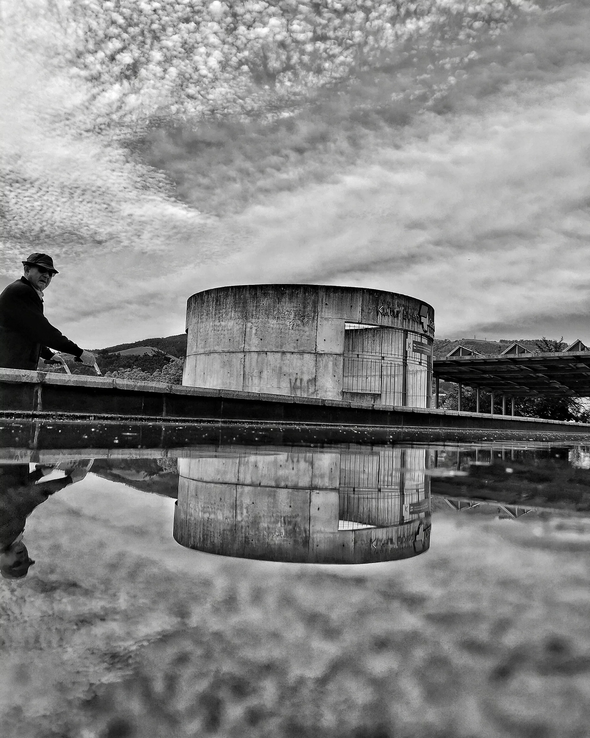 Reflejos 55 – Fotografía creativa móvil en Barakaldo | Ibarakaldo