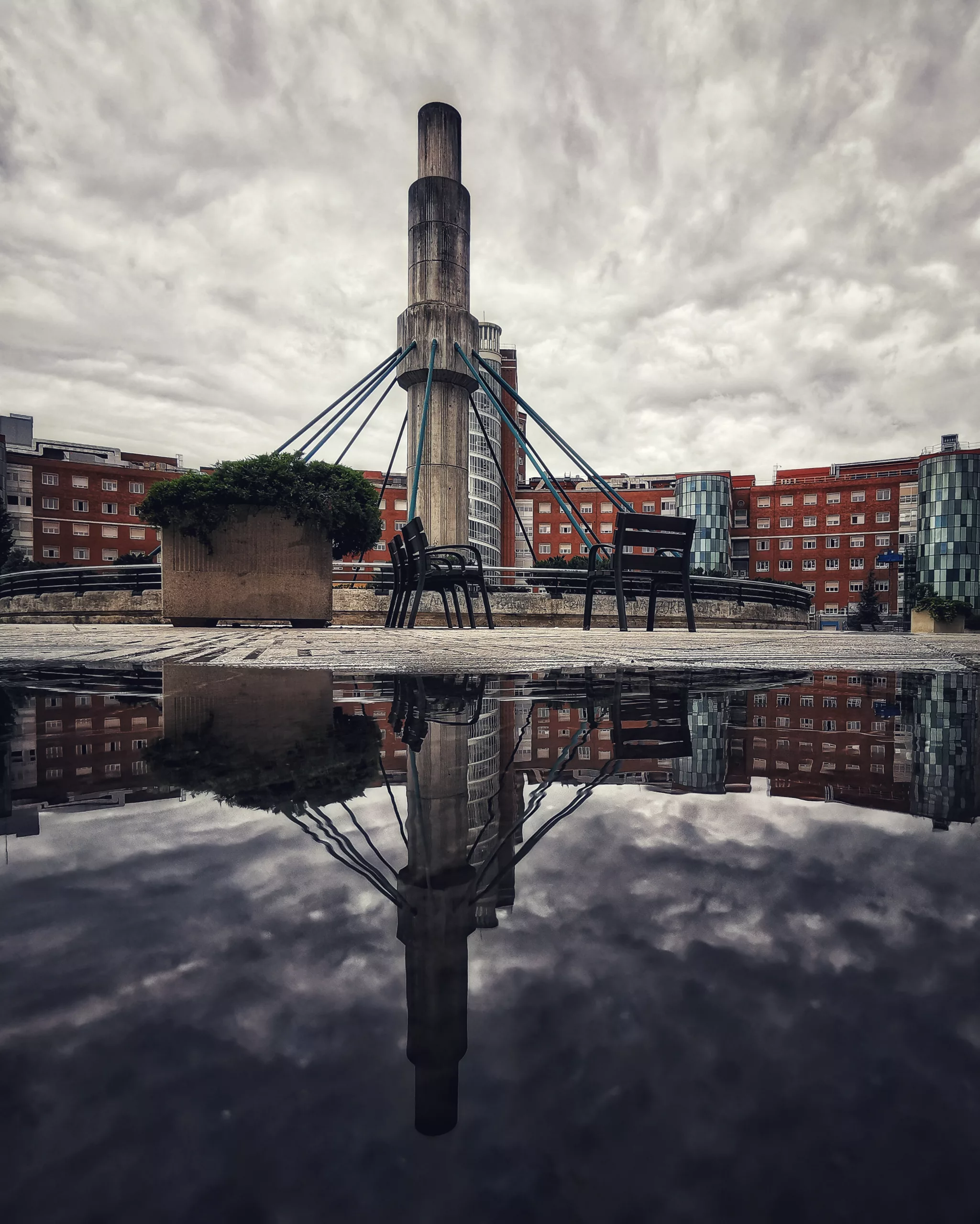 Reflejos 77 – Fotografía creativa móvil en Barakaldo | Ibarakaldo
