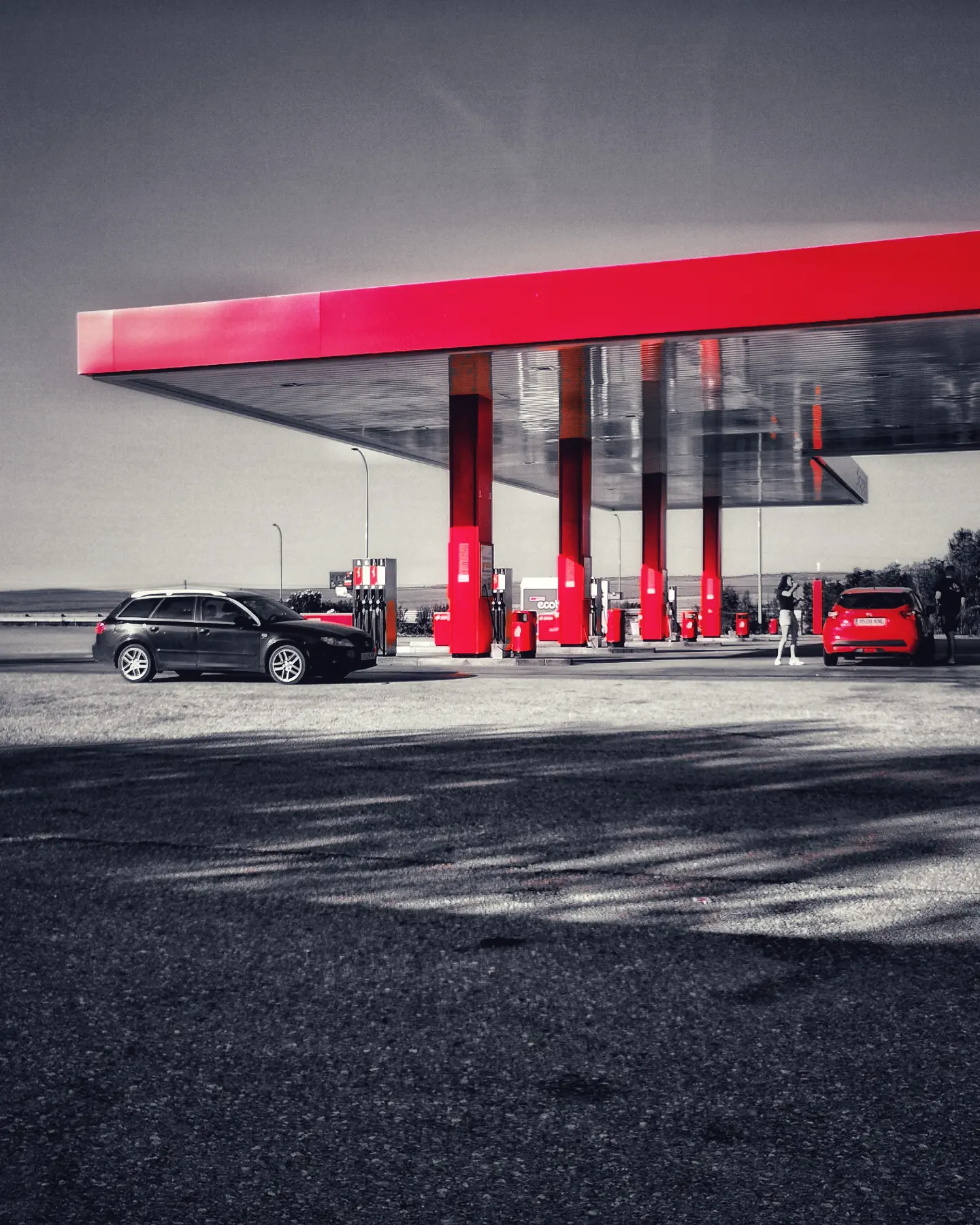 Red Service Station | Momentos Splash. Fotografía Creativa Ibarakaldo