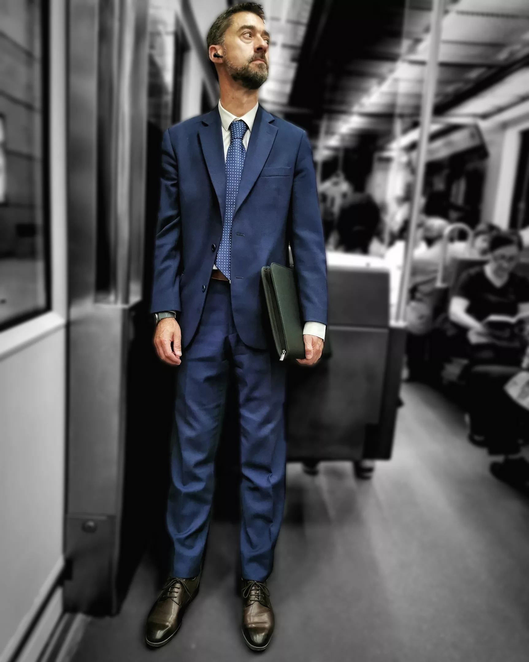 Jende – Gente 54  | Historias Urbanas en el Metro | Fotografia Creativa movil Ibarakaldo