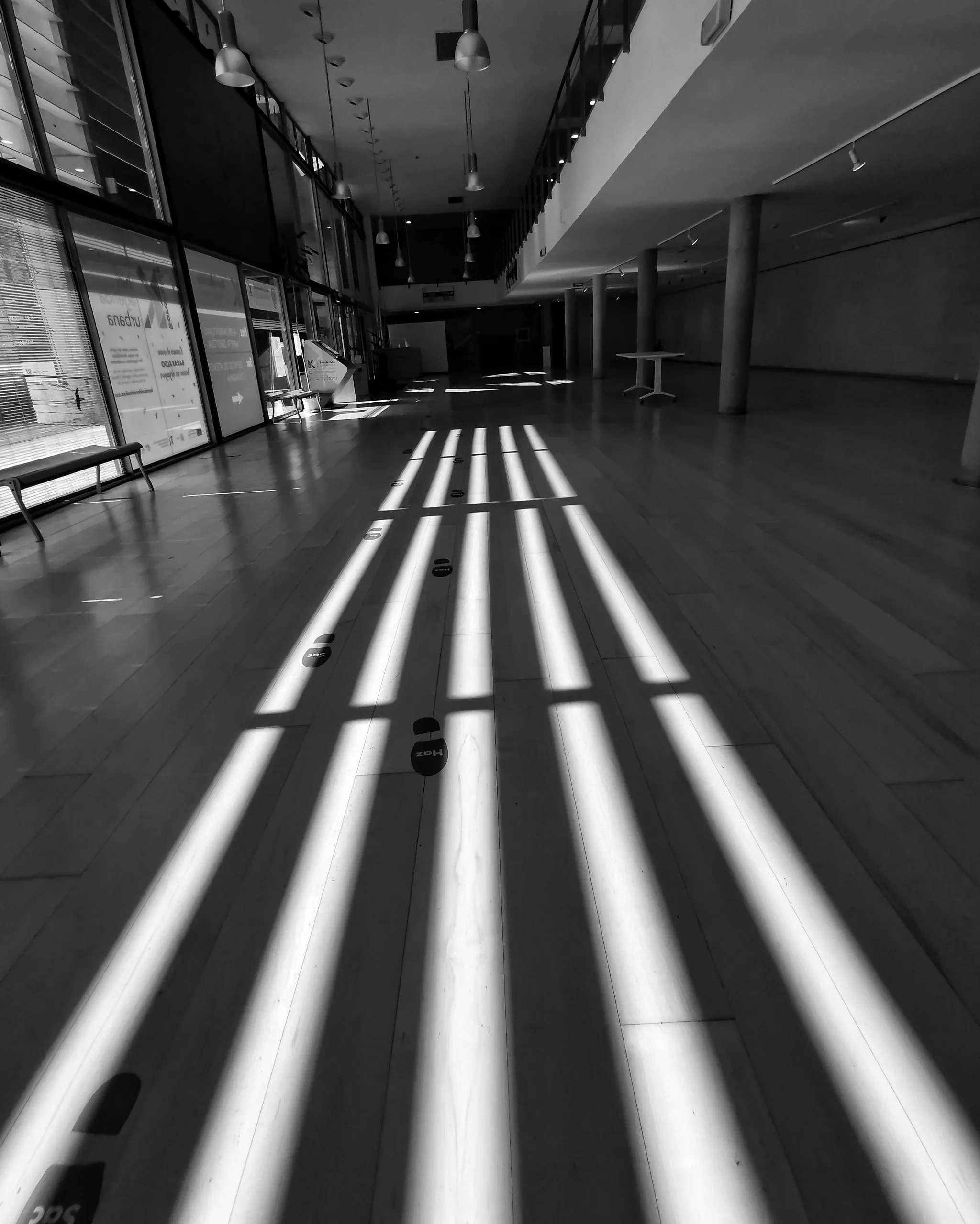Carril de Luz – Fotografía creativa móvil en Barakaldo | Ibarakaldo
