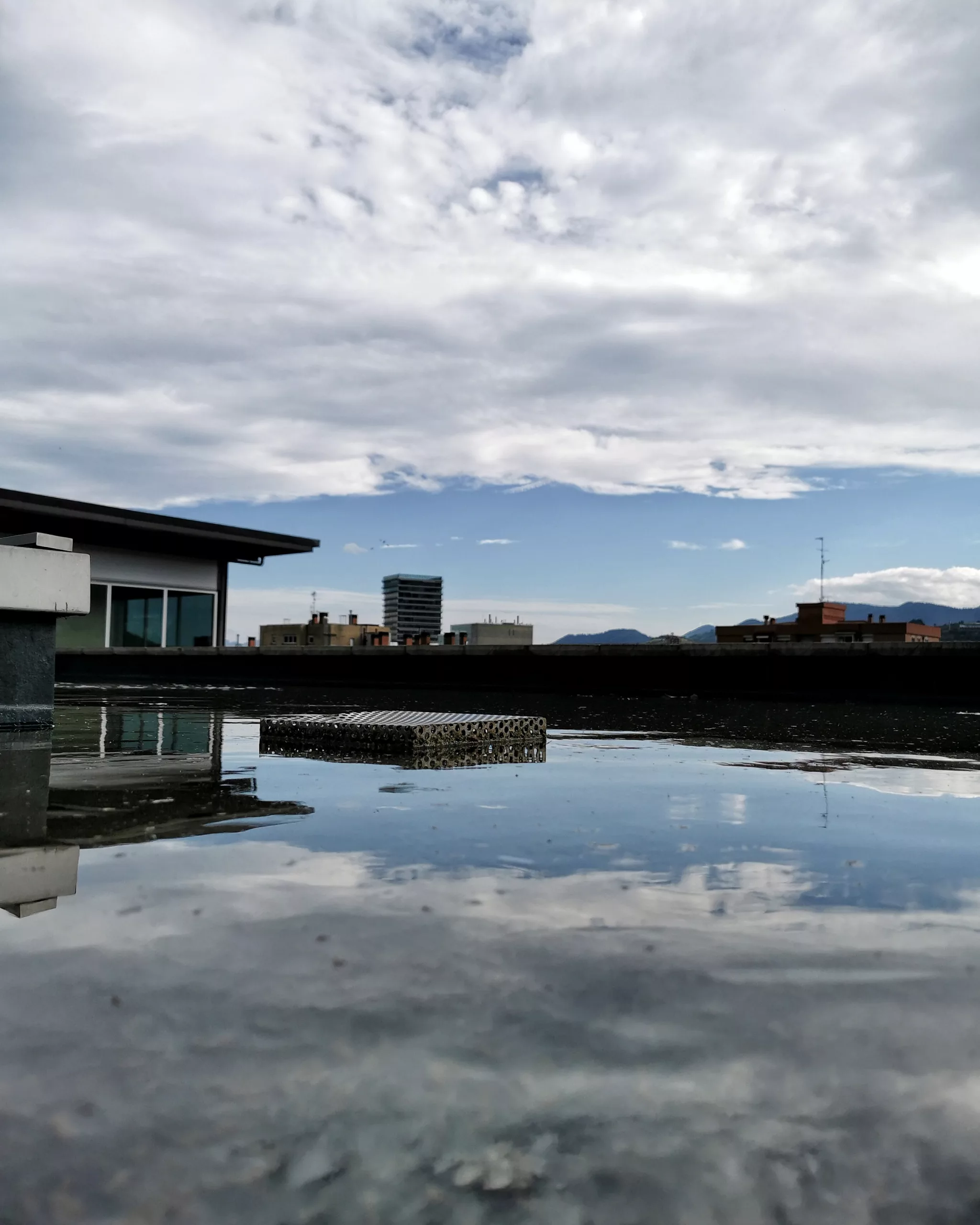 Reflejos 95 – Fotografía creativa móvil en Barakaldo | Ibarakaldo