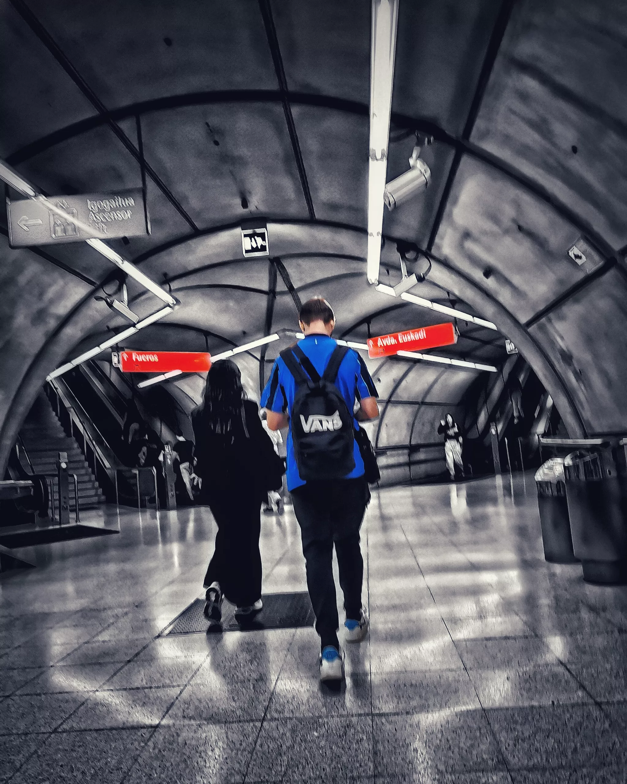 Cuando tu VANS…yo vengo | Momentos Splash. Fotografía Creativa Ibarakaldo