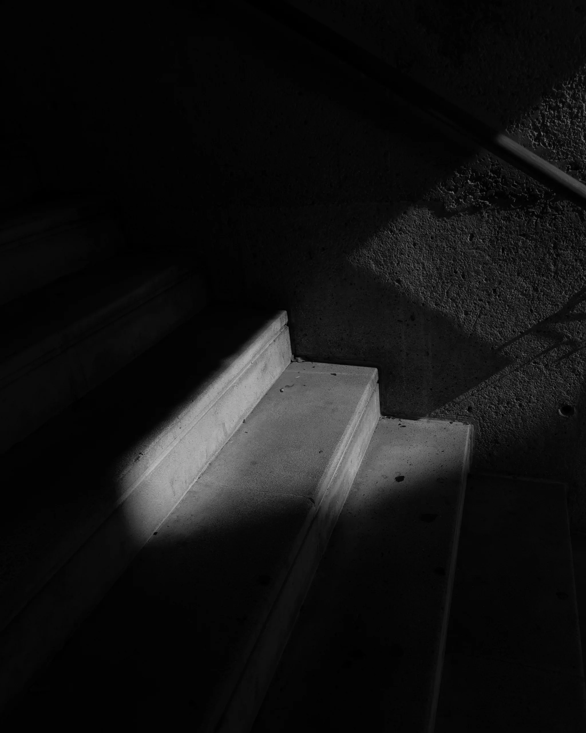 Escondido 3 – Fotografía creativa móvil en Barakaldo | Ibarakaldo