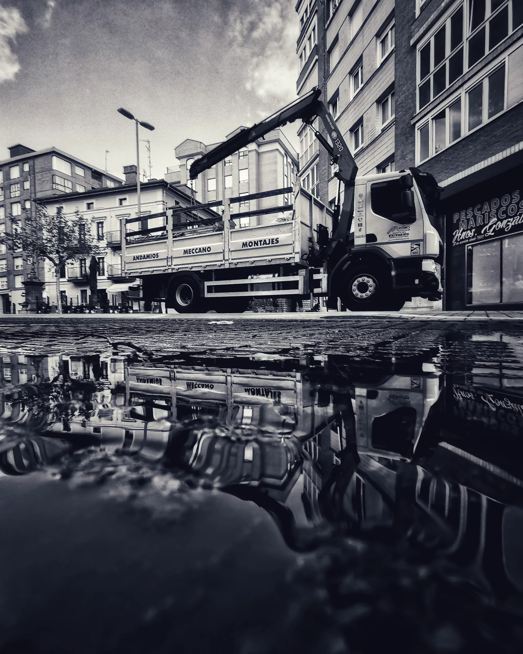 Truck… – Fotografía creativa móvil en Barakaldo | Ibarakaldo