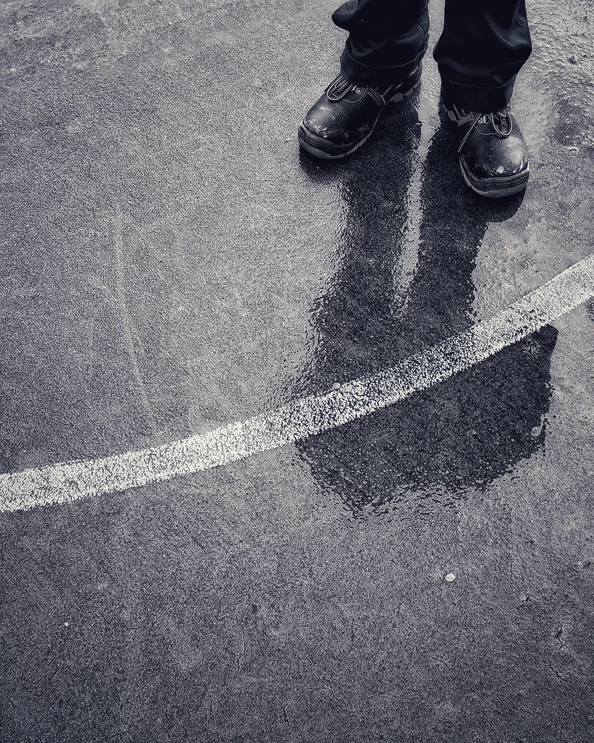 La sombra del ciprés es alargada 3 – Fotografía creativa móvil en Barakaldo | Ibarakaldo