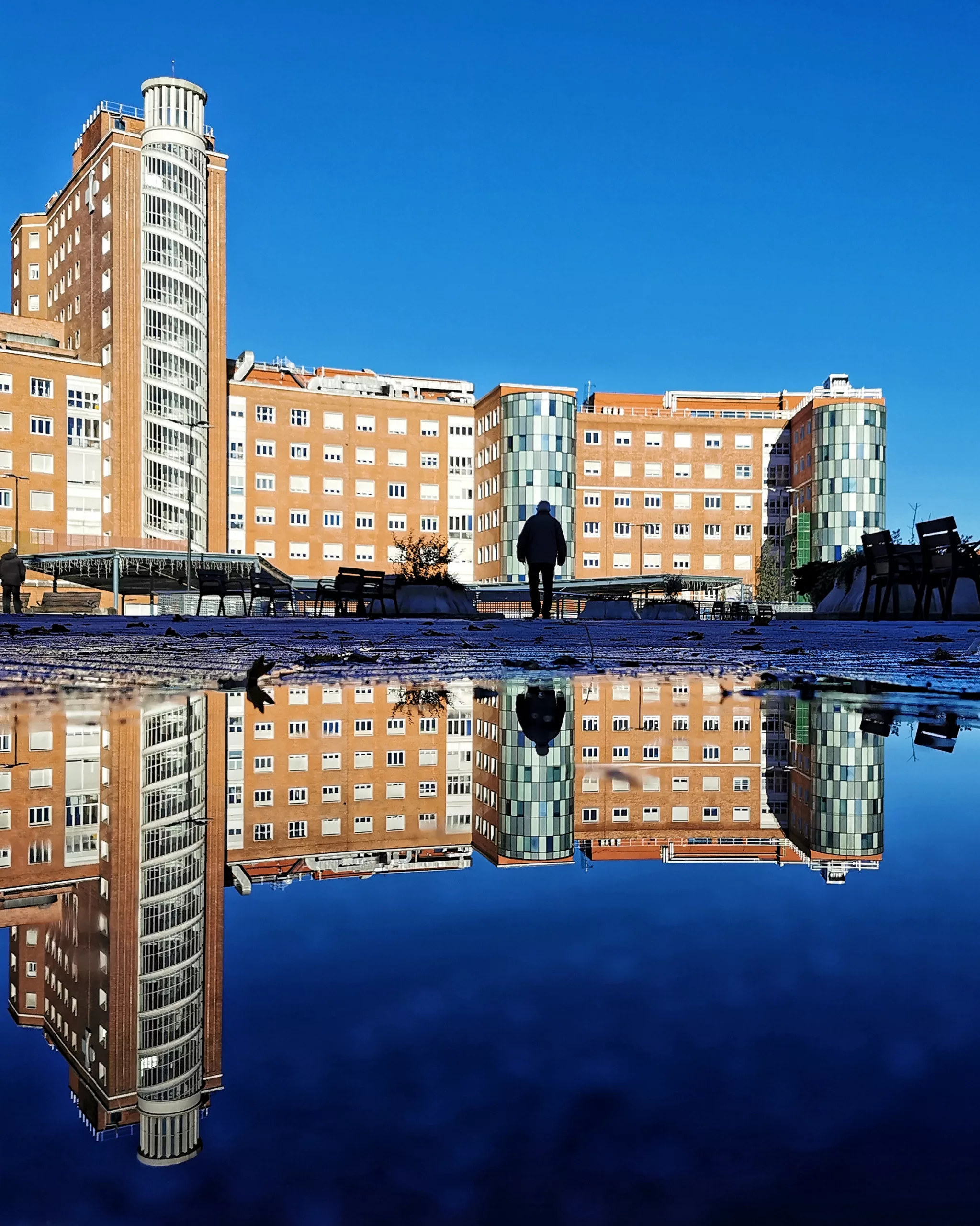 El Ultimo hombre en la Tierra – Fotografía creativa móvil en Barakaldo | Ibarakaldo