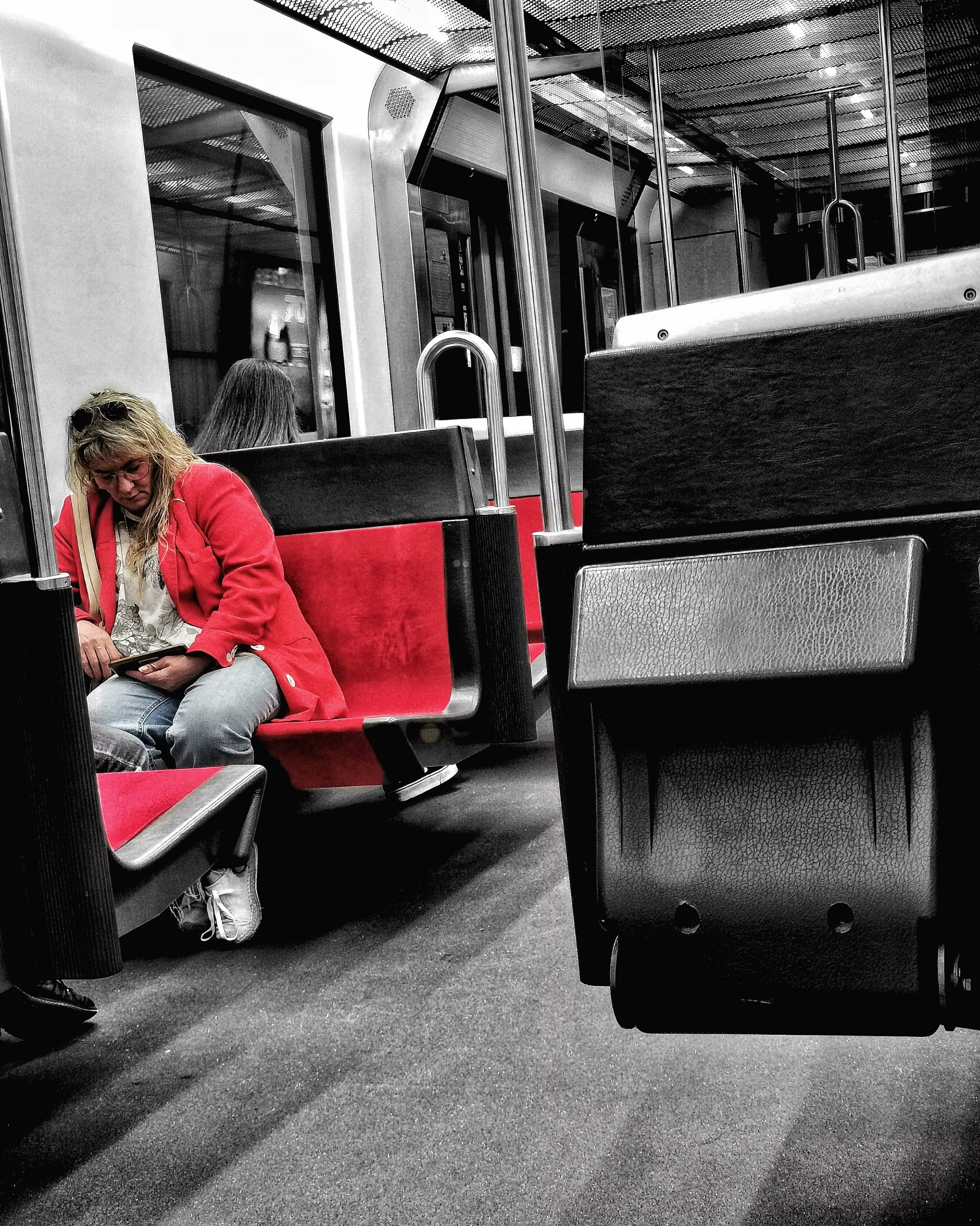 Jende – Gente 68 |  Historias Urbanas en el Metro | Fotografia Creativa movil Ibarakaldo