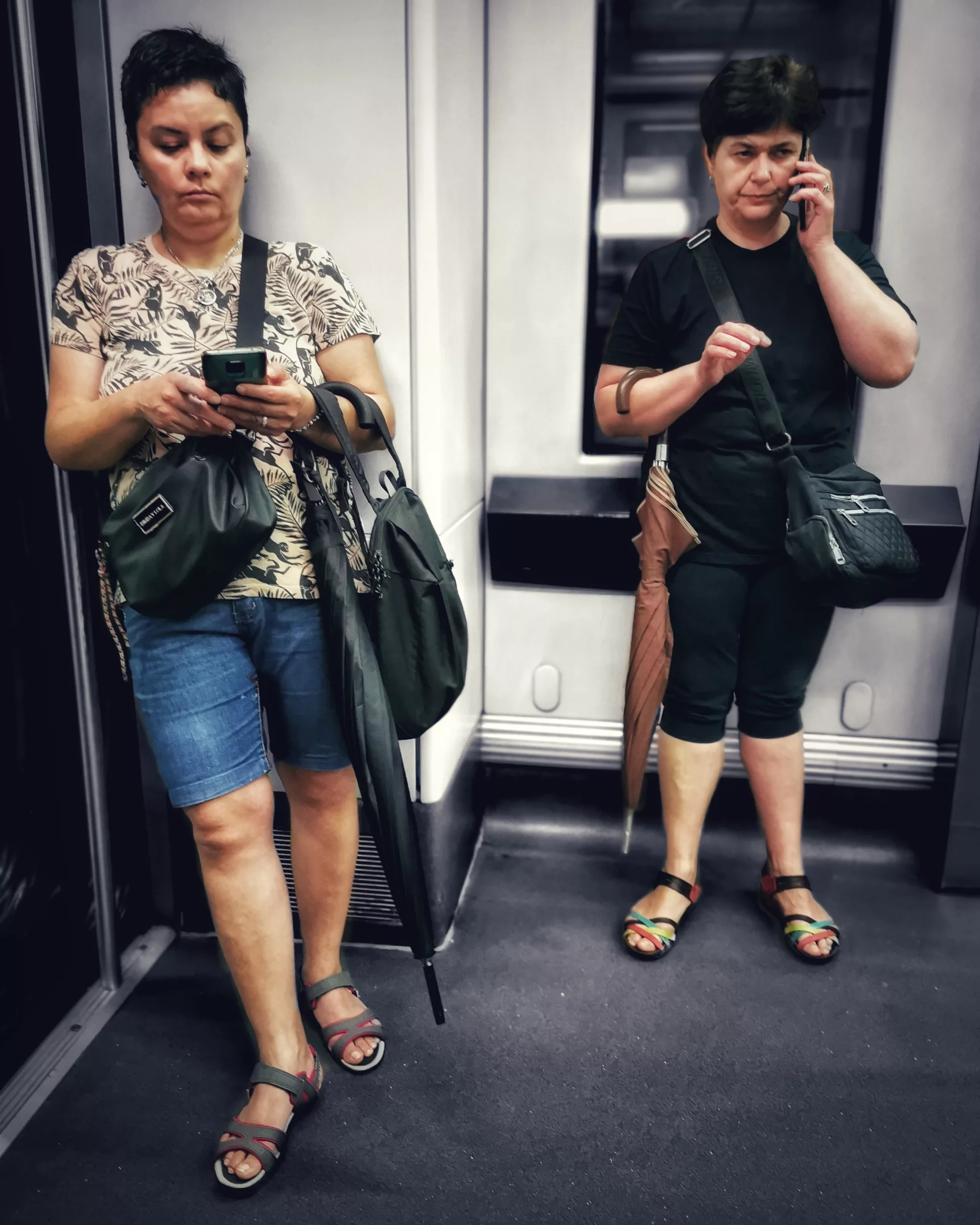 Breiko breiko, ¿me copias?   |  Historias Urbanas en el Metro | Fotografia Creativa movil Ibarakaldo