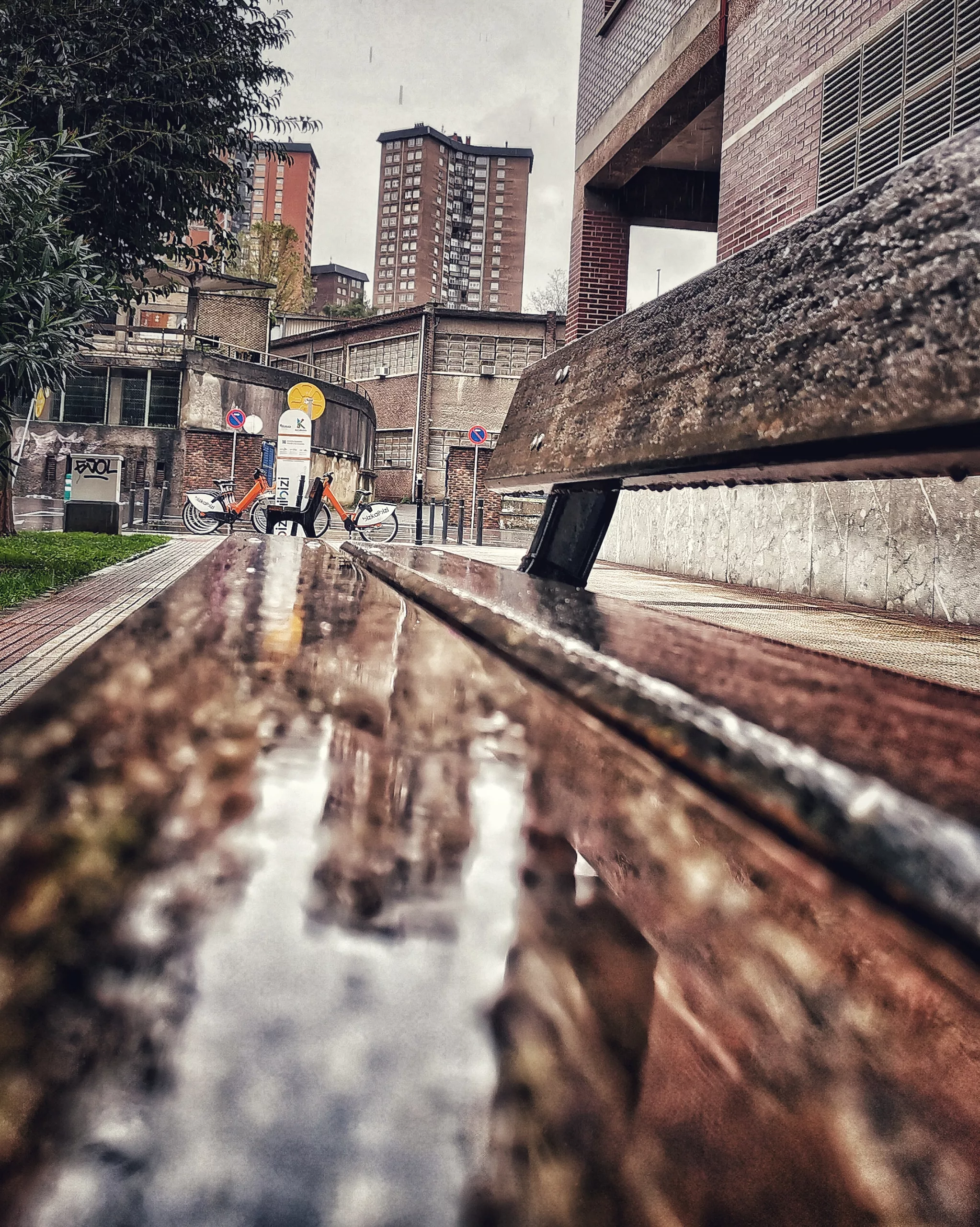 Reflejos 107 – Fotografía creativa móvil en Barakaldo | Ibarakaldo