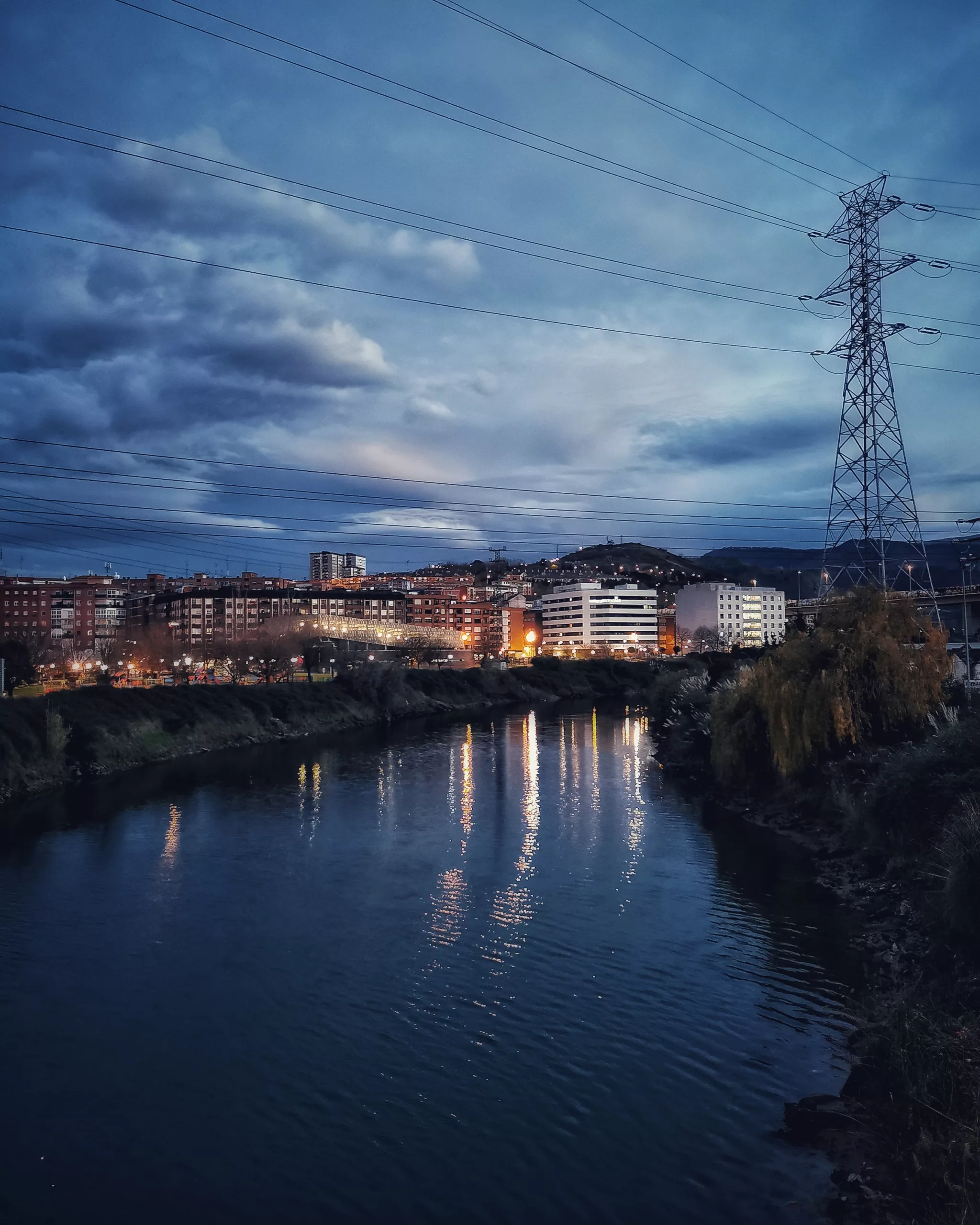 La Ria de Bilbao 2 – Fotografía creativa móvil en Bilbao | Ibarakaldo