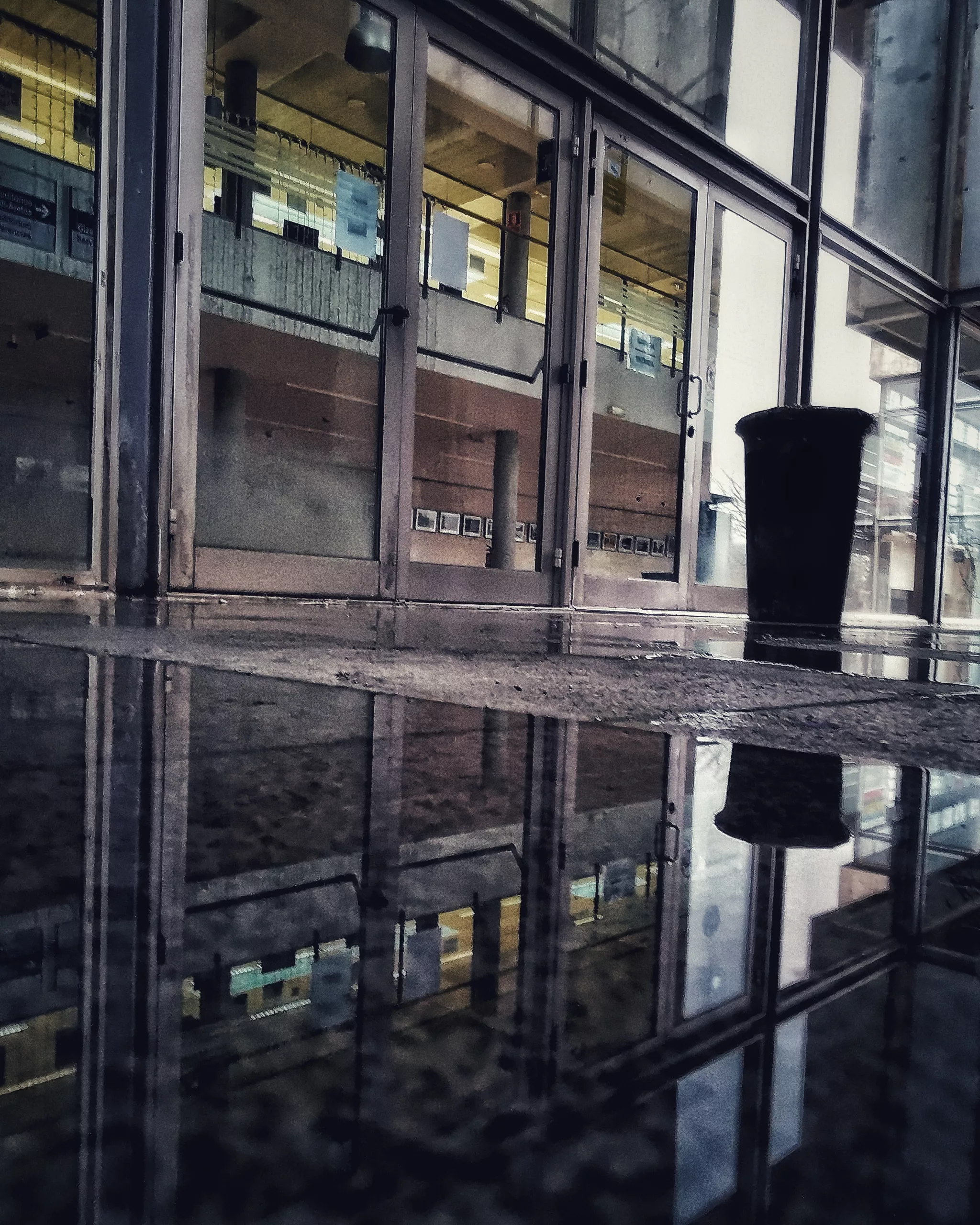 Reflejos 106 – Fotografía creativa móvil en Barakaldo | Ibarakaldo