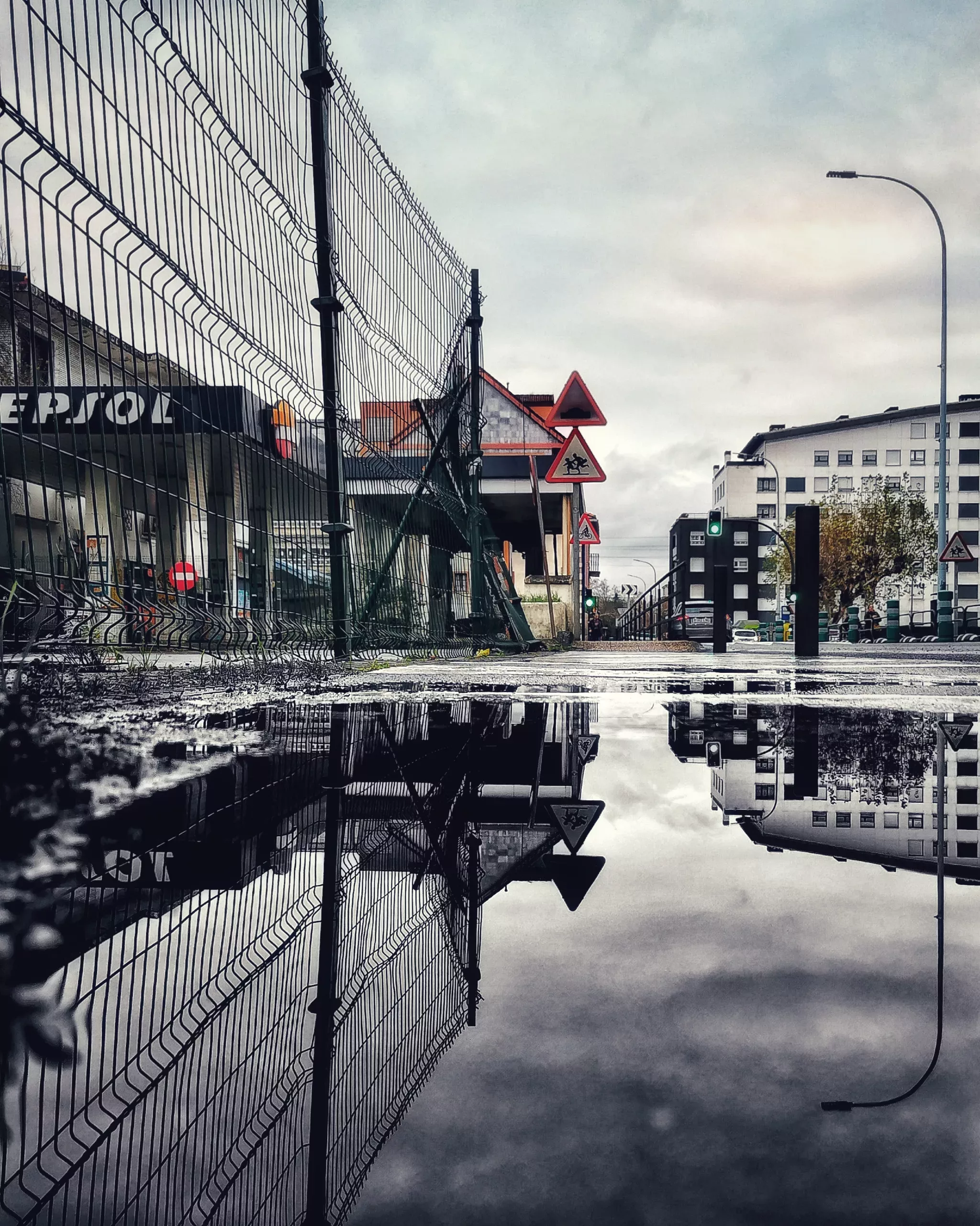Reflejos 109 – Fotografía creativa móvil en Barakaldo | Ibarakaldo