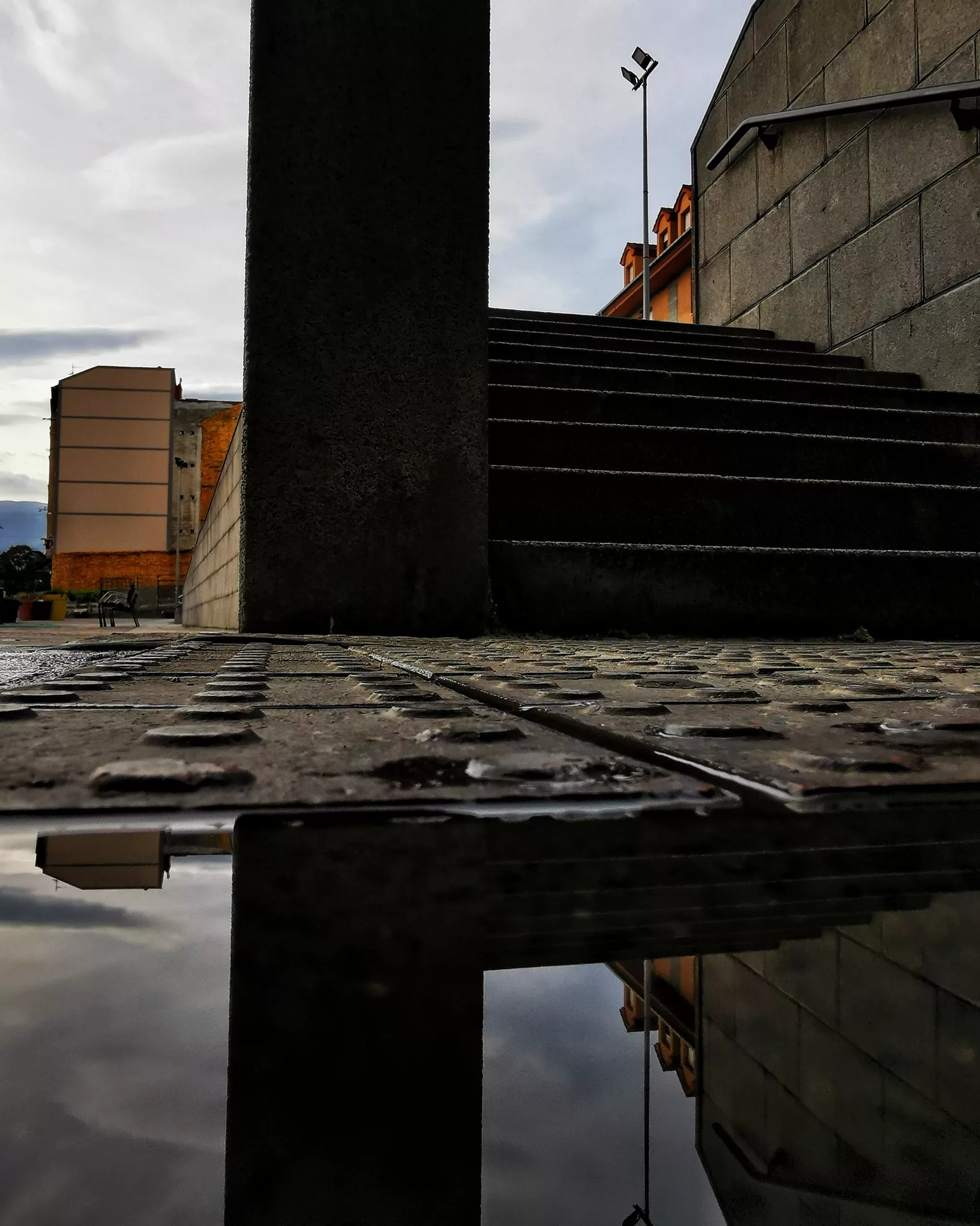 Reflejos 111 – Fotografía creativa móvil en Bilbao | Ibarakaldo