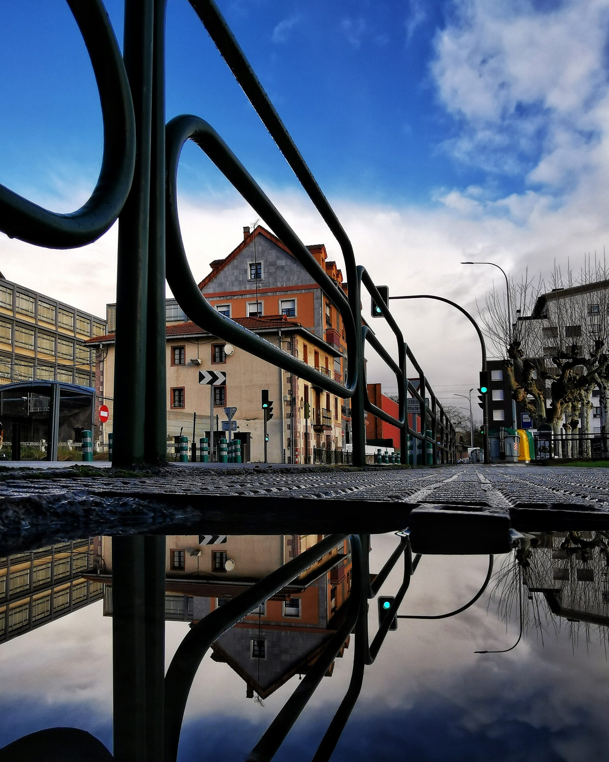Reflejos Burtzeña 5 – Fotografía creativa móvil en Bilbao | Ibarakaldo