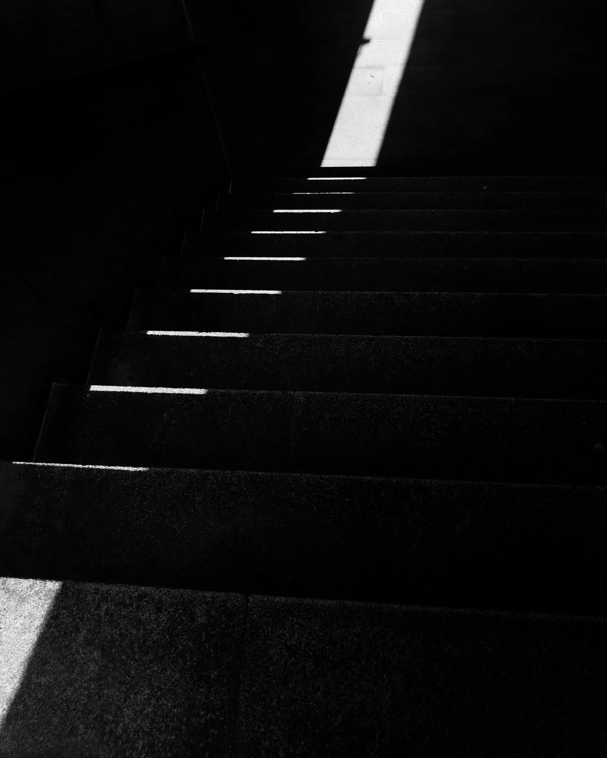 Escalera de Luz 5 – Fotografía creativa móvil en Barakaldo | Ibarakaldo