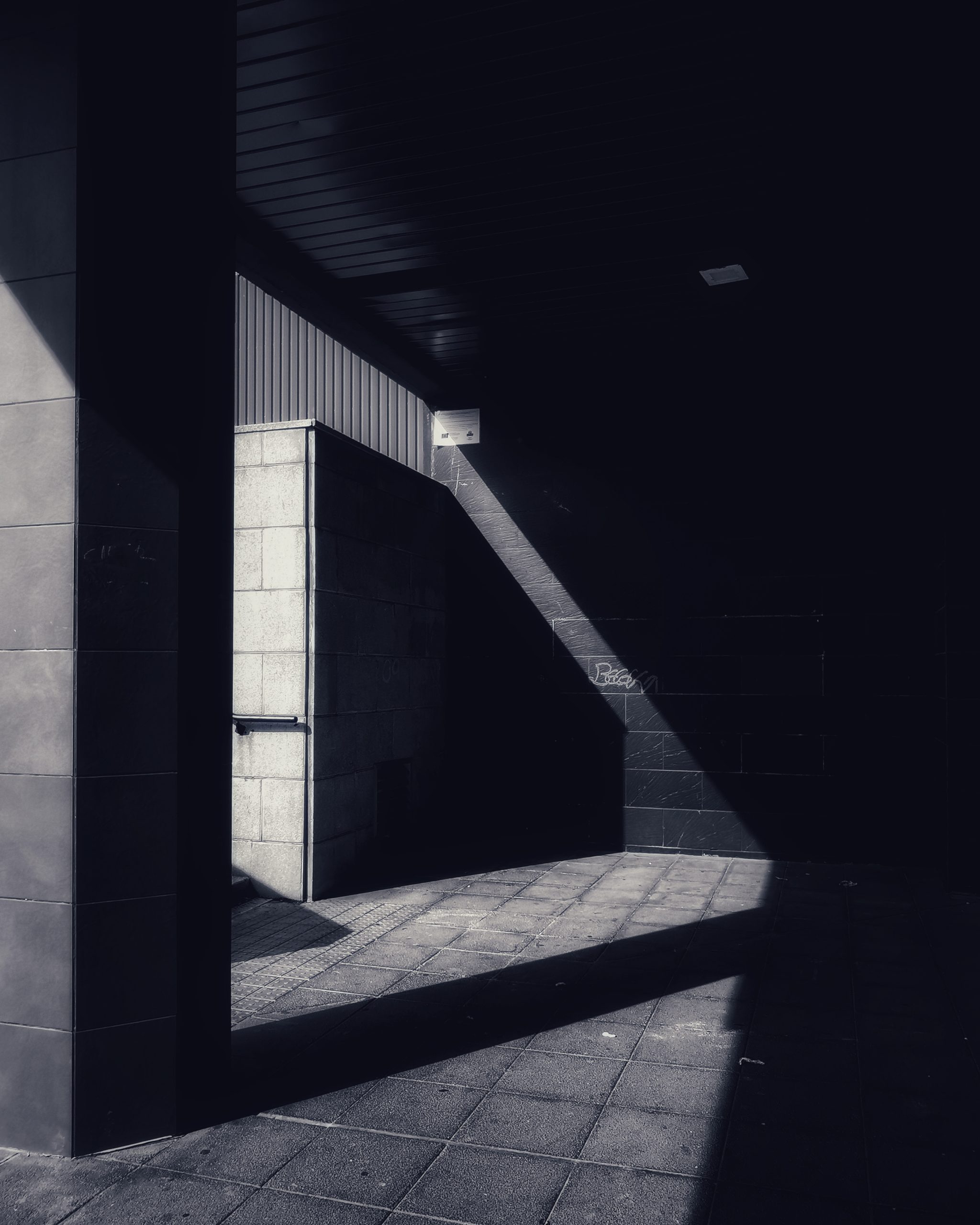 Geometria de la luz 30 – Fotografía creativa móvil en Barakaldo | Ibarakaldo