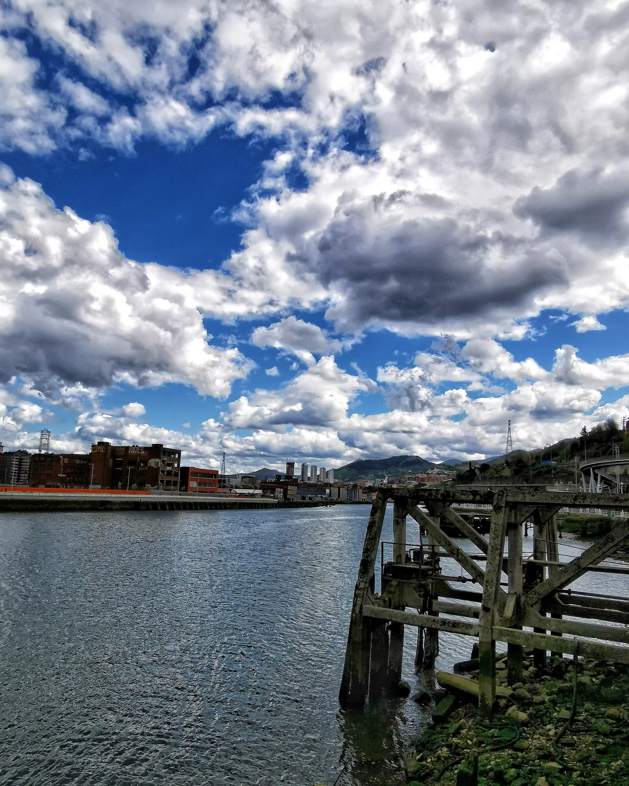 La Ria de Bilbao – Fotografía creativa móvil en Bilbao | Ibarakaldo