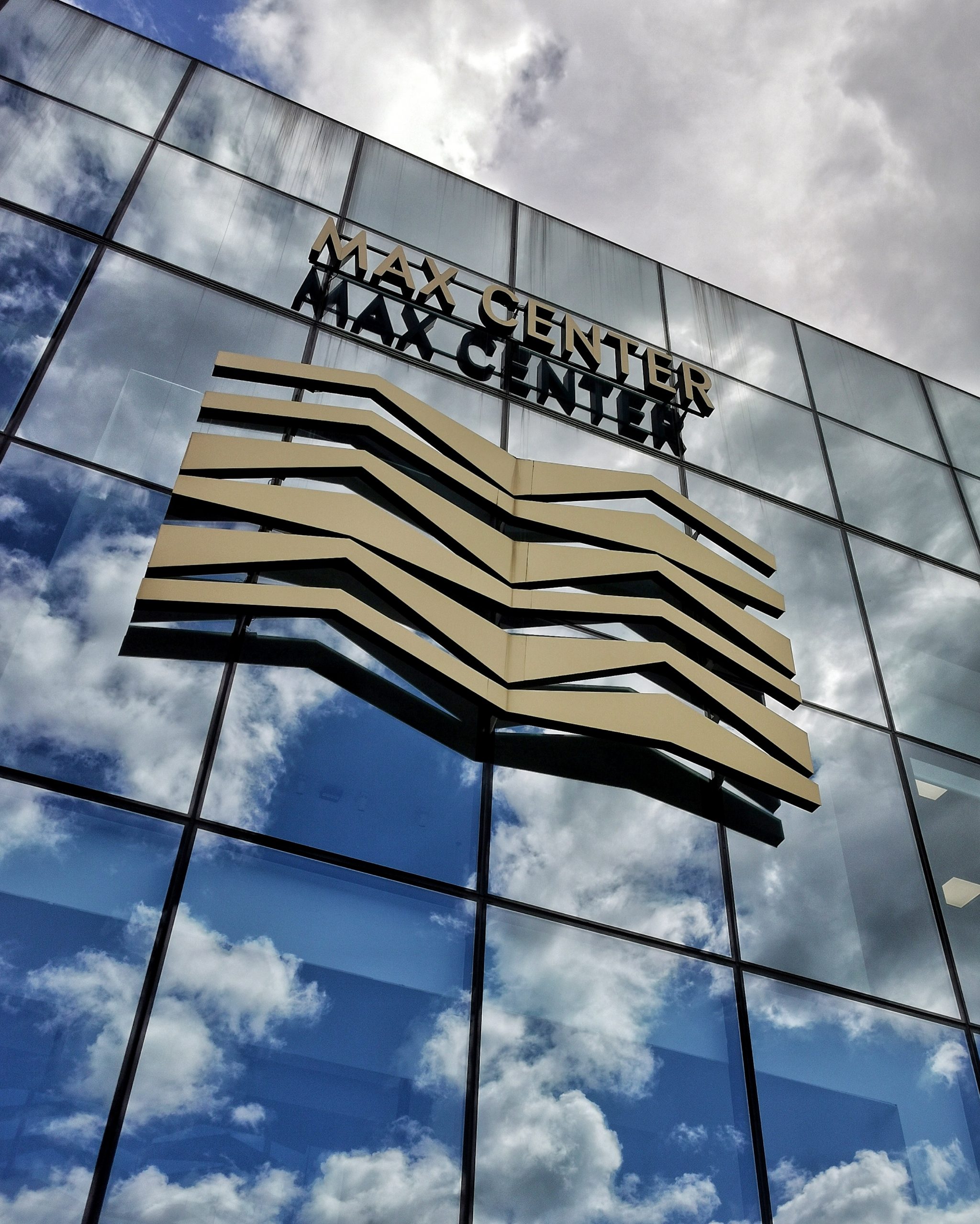 Barakaldo Nubes de Algodon 4  Max Center – Fotografía creativa móvil en Barakaldo | Ibarakaldo