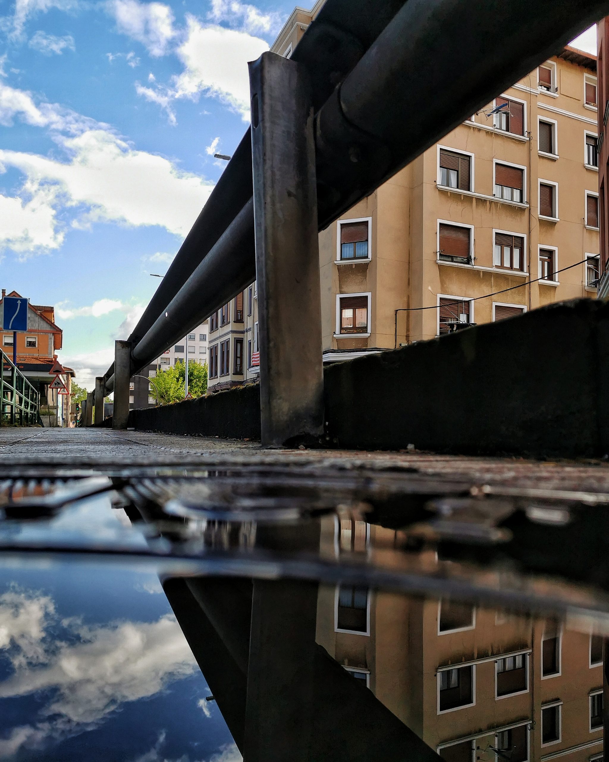 Reflejos Burtzeña 13 – Fotografía creativa móvil en Barakaldo | Ibarakaldo