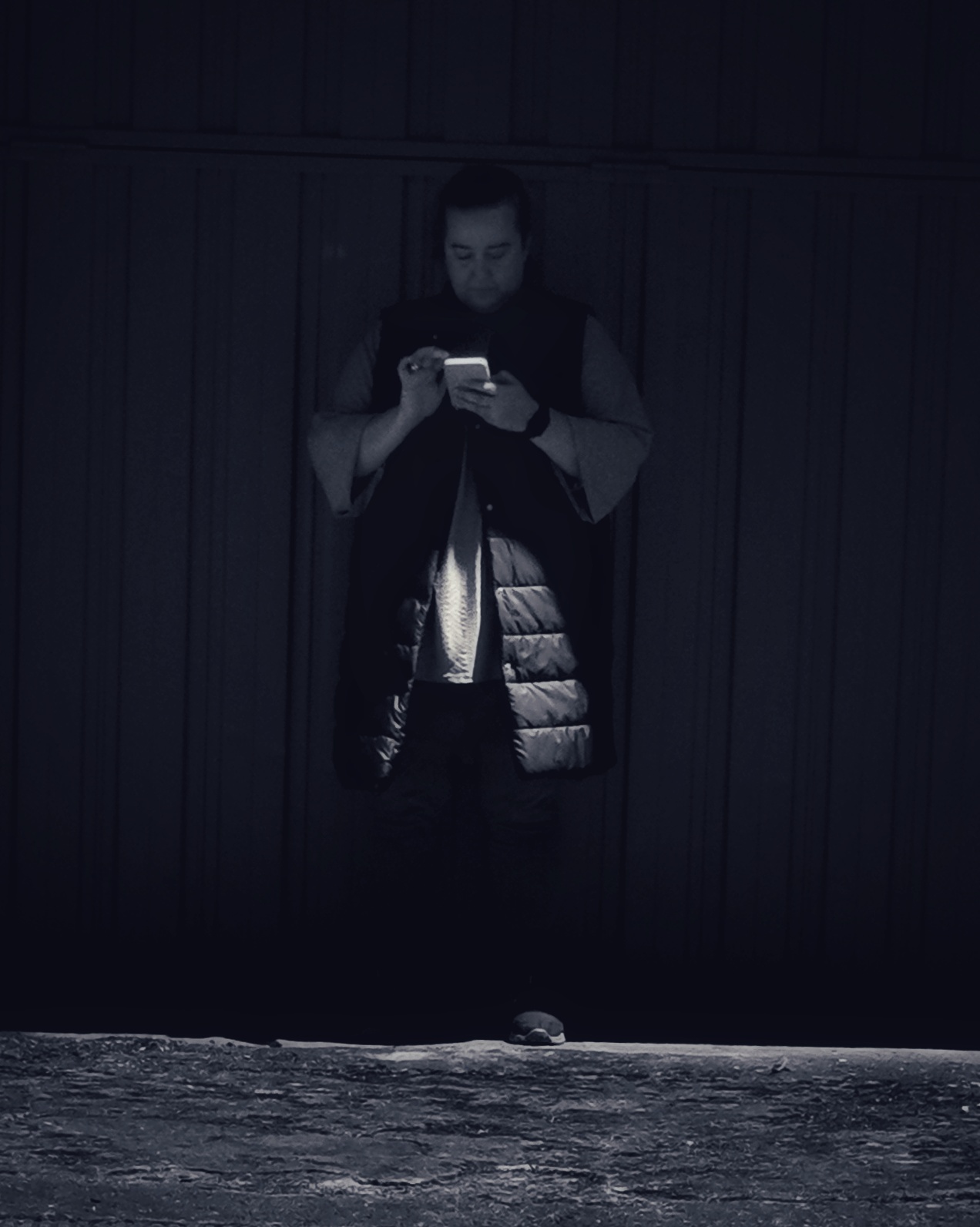 Oculto en las Sombras 2 – Fotografía creativa móvil en Barakaldo | Ibarakaldo