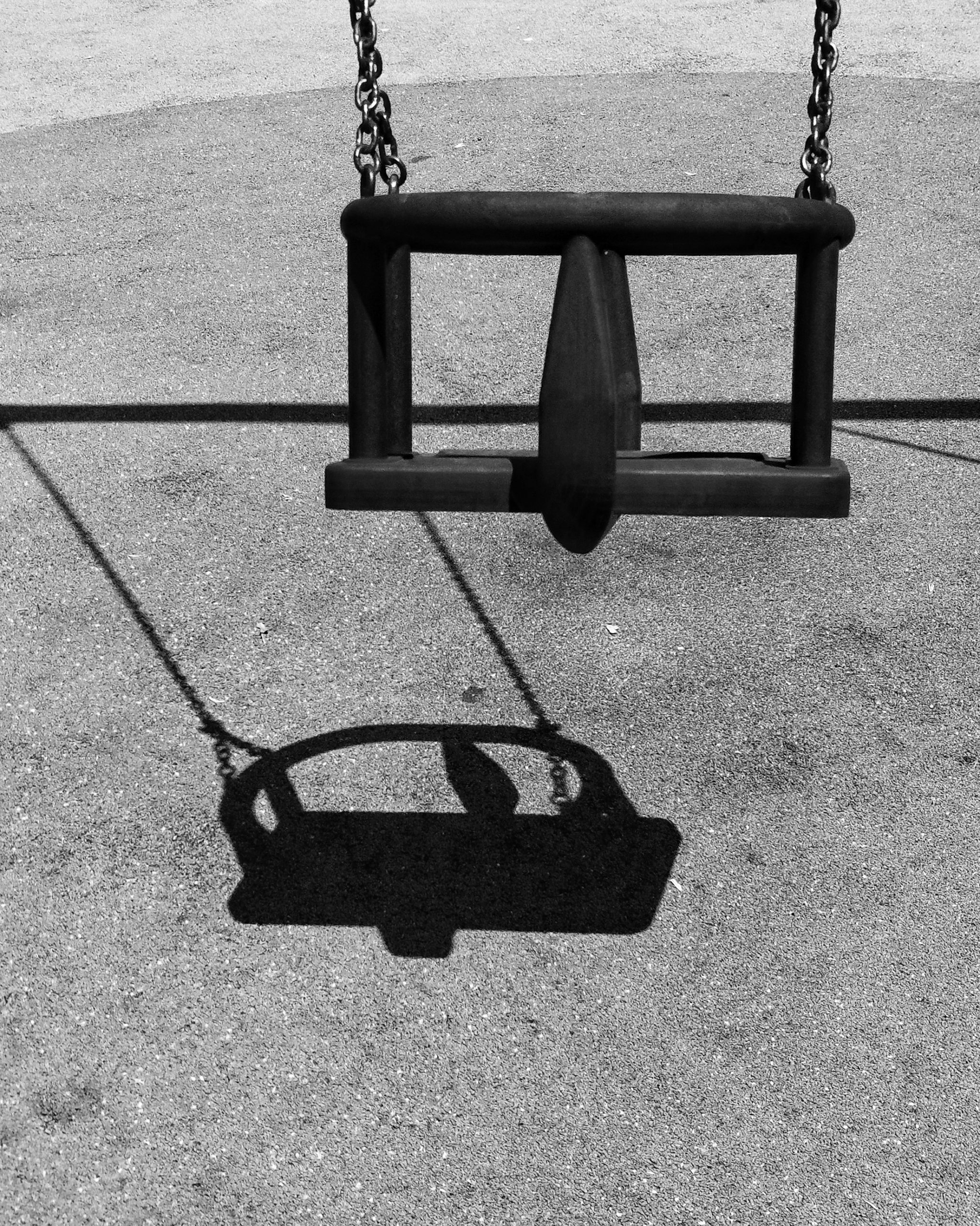 Game Shadows – Fotografía creativa móvil en Barakaldo | Ibarakaldo