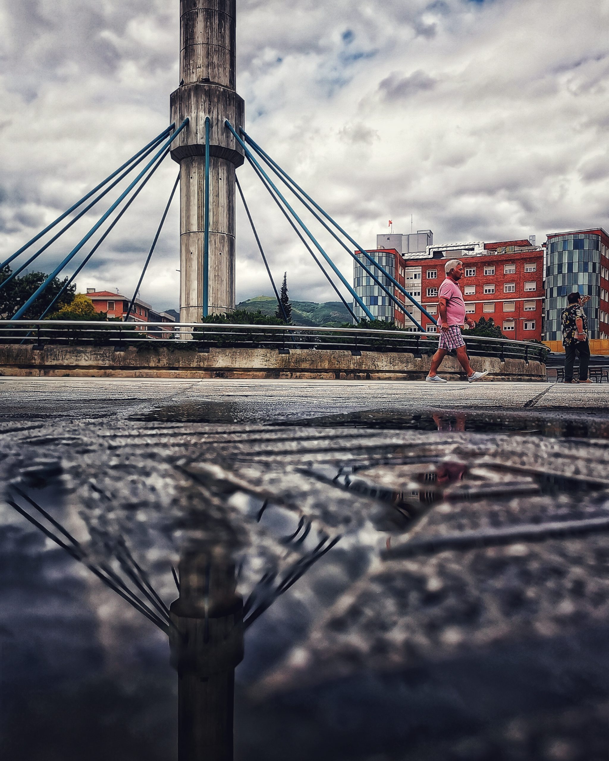 Reflejos 115 – Fotografía creativa móvil en Barakaldo | Ibarakaldo