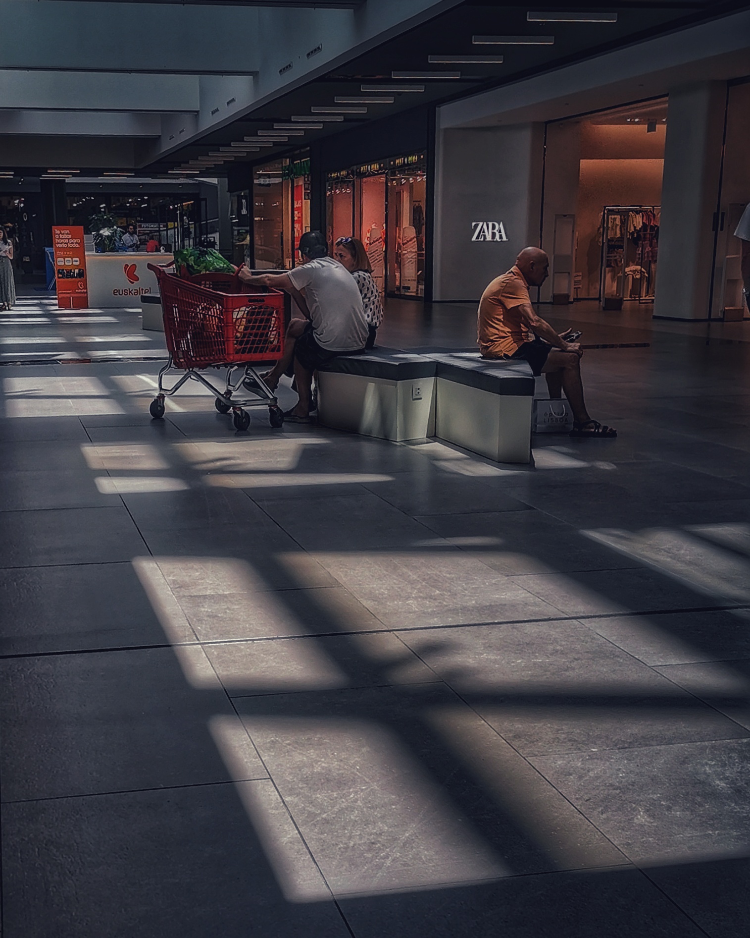 Creatividad 119 Max Center – Fotografía creativa móvil en Barakaldo | Ibarakaldo