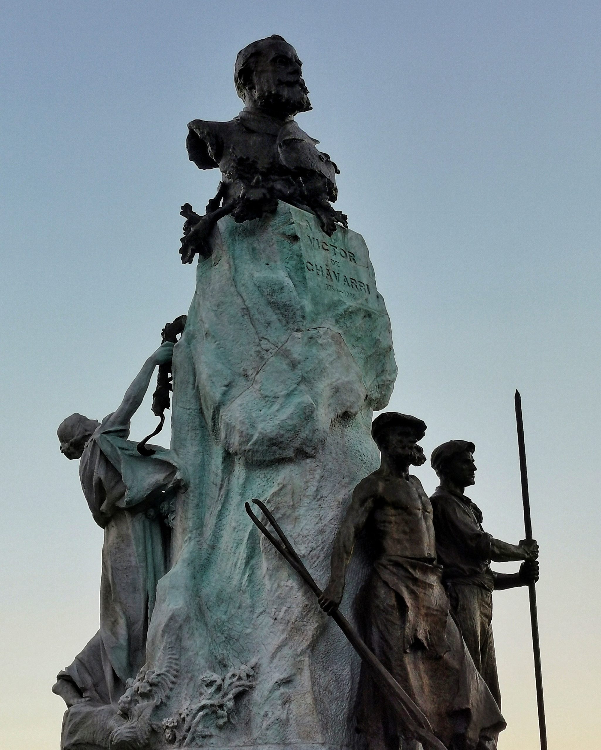 PORTUGALETE Monumento a VICTOR CHAVARRI – Fotografía creativa móvil en Barakaldo | Ibarakaldo
